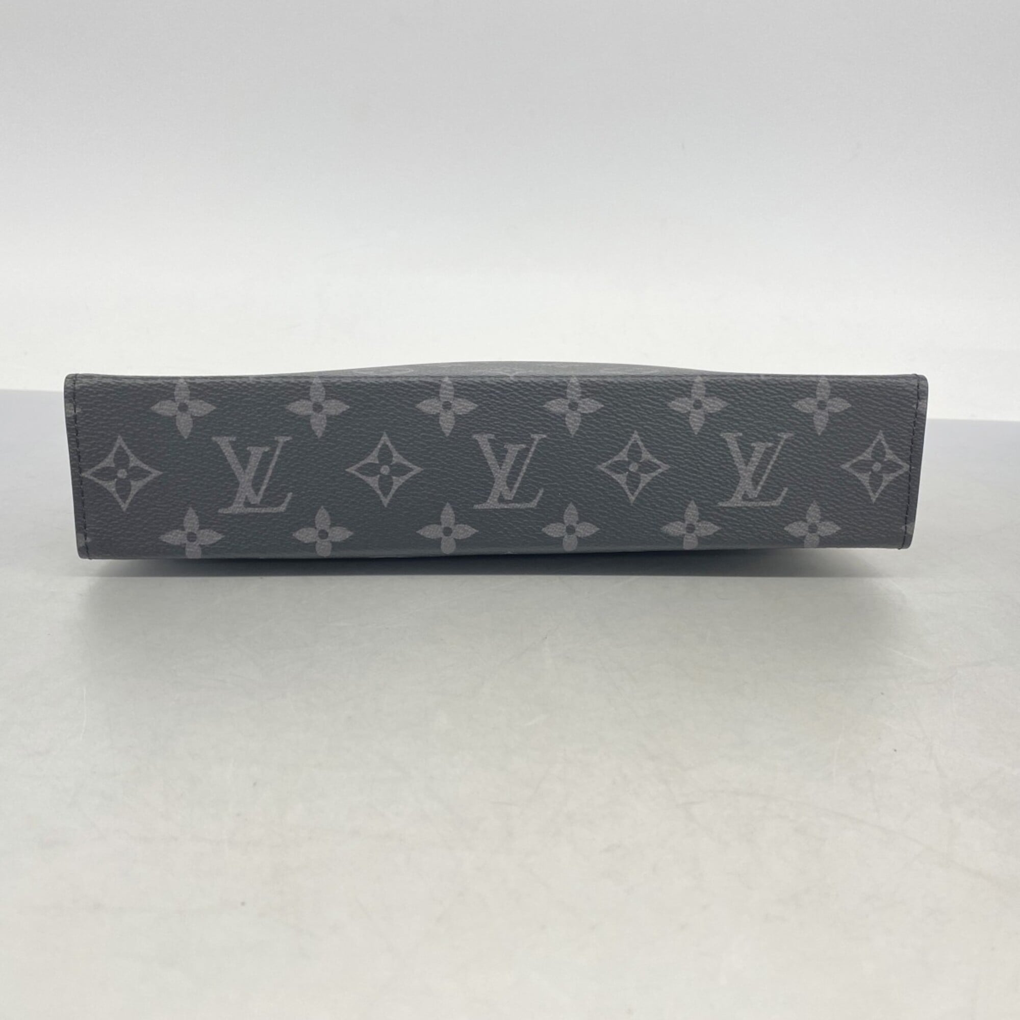 Louis Vuitton Black Clutch Bag (Pre-Owned)