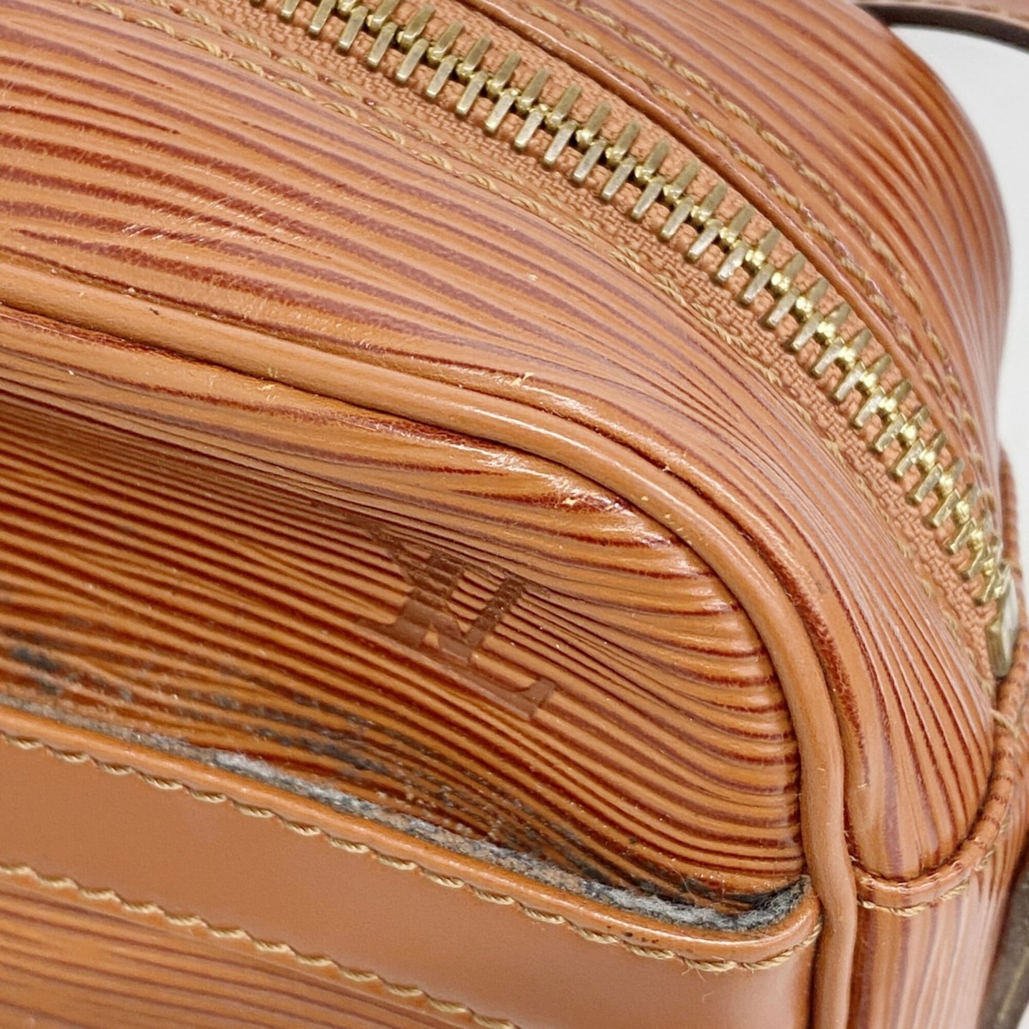 Louis Vuitton Kenyan Brown Shoulder Bag (Pre-Owned)