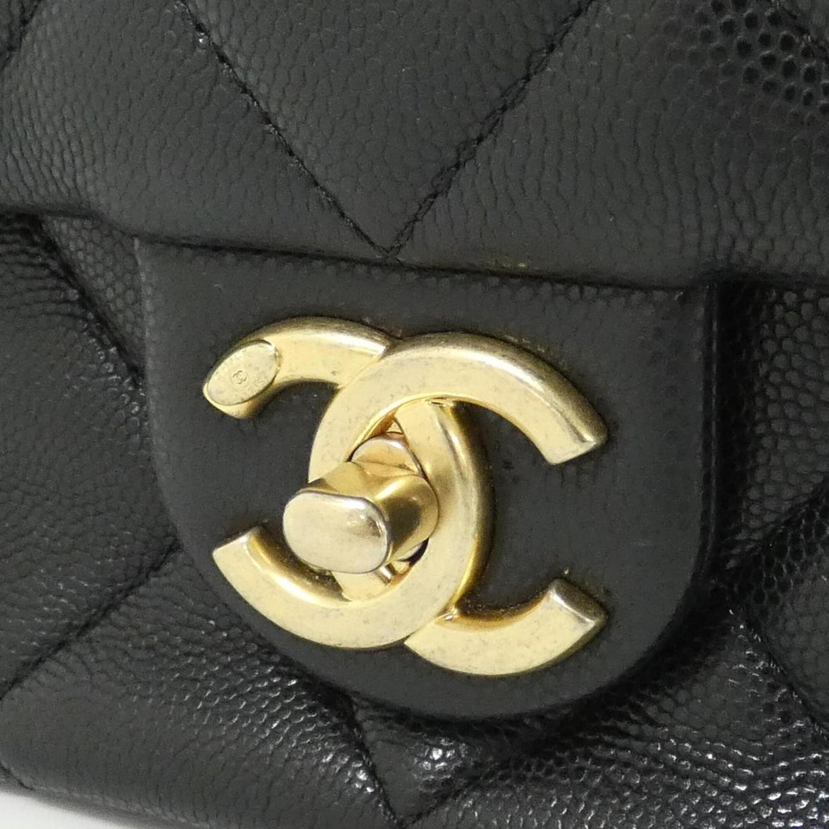Chanel Black Grained Calfskin Shoulder Bag (Pre-Owned)