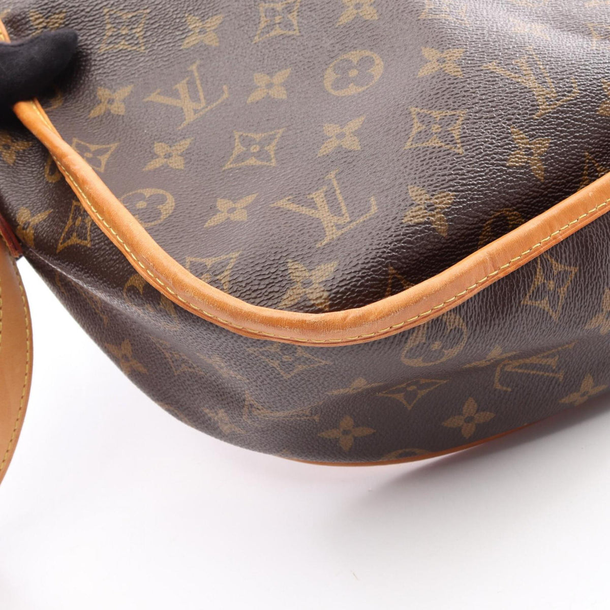 Louis Vuitton Brown Coated Canvas Leather Handbag Shoulder Bag (Pre-Owned)