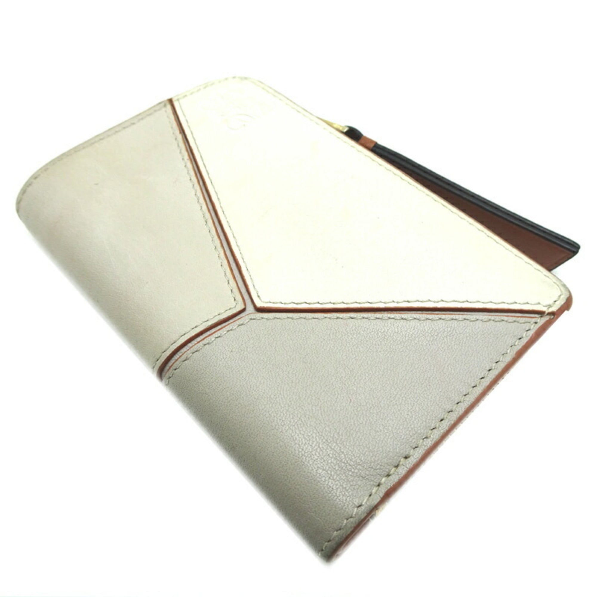 Loewe Grayish White Leather Wallet (Bi-Fold) (Pre-Owned)