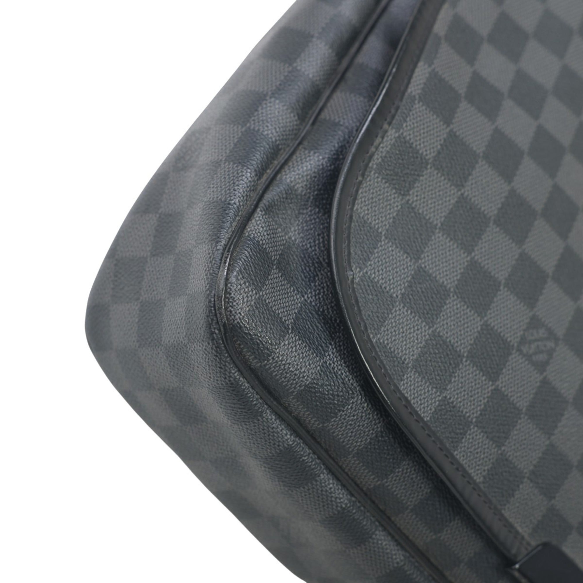Louis Vuitton Black Damier Graphite Damier Graphite Shoulder Bag (Pre-Owned)