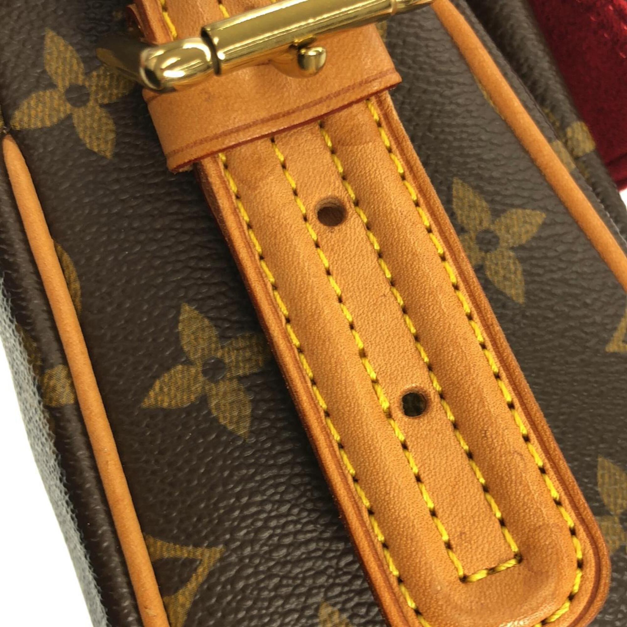 Louis Vuitton Marron Coated Canvas Shoulder Bag (Pre-Owned)