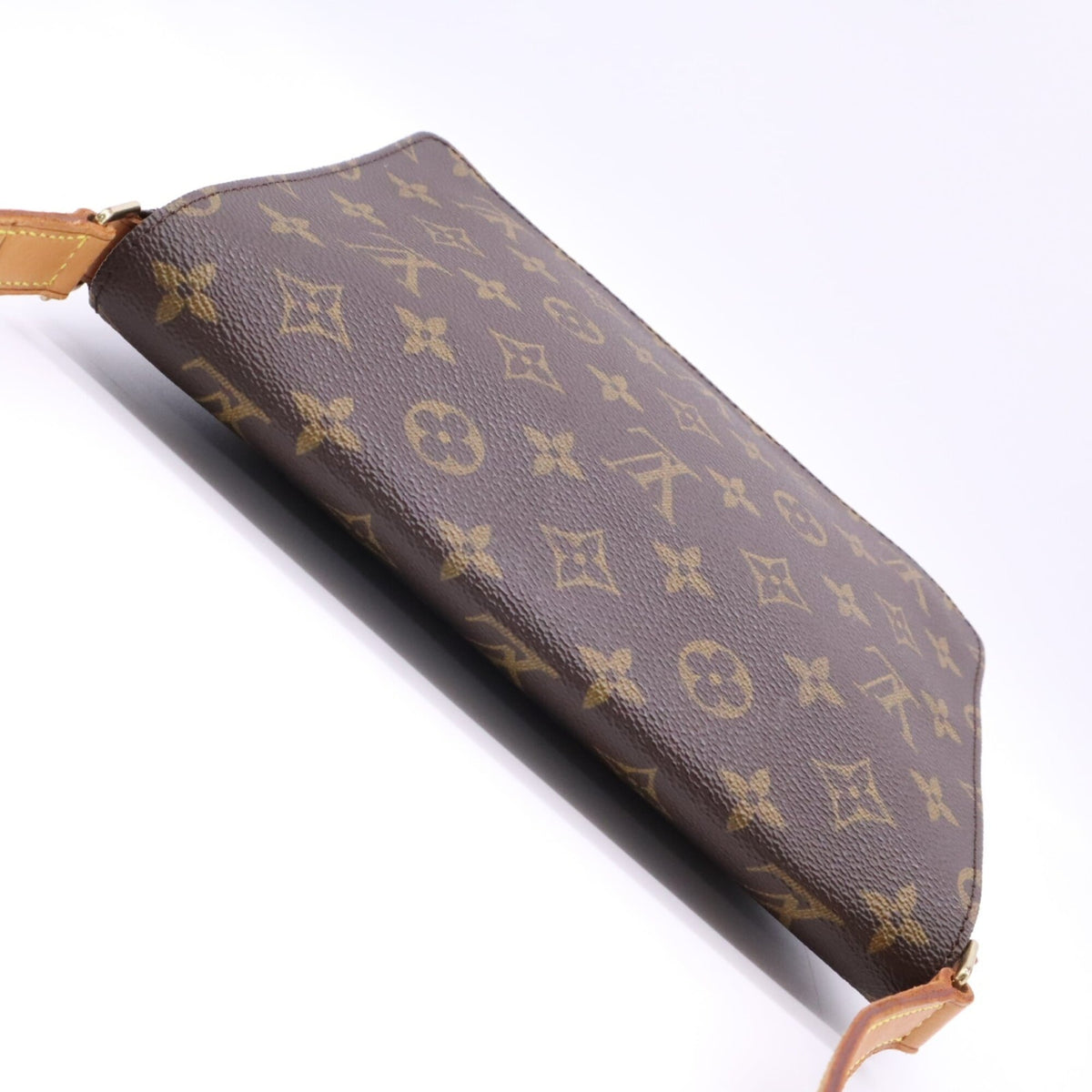 Louis Vuitton Beige Brown Monogram Monogram Shoulder Bag (Pre-Owned)