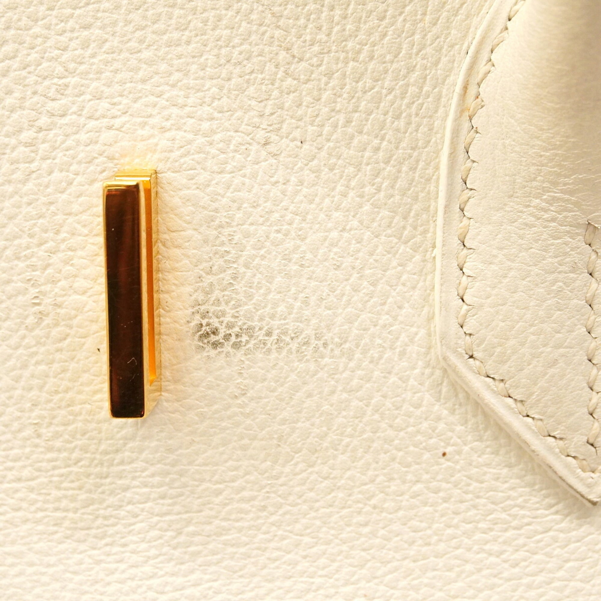 Hermes White Courchevel Leather Handbag (Pre-Owned)