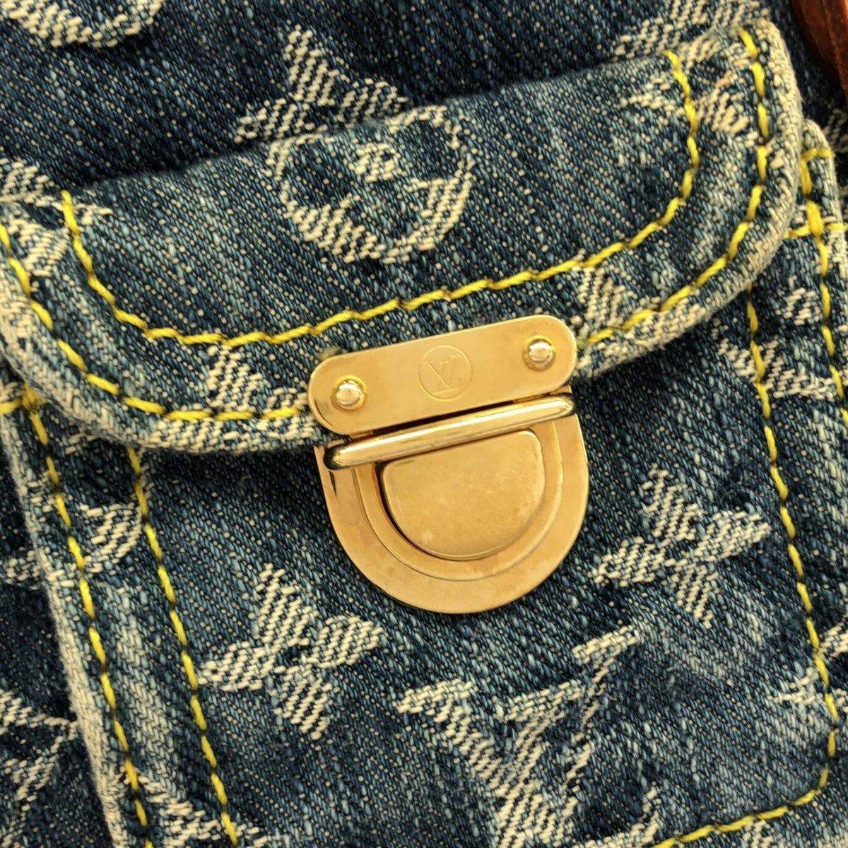 Louis Vuitton Blue Denim Backpack (Pre-Owned)