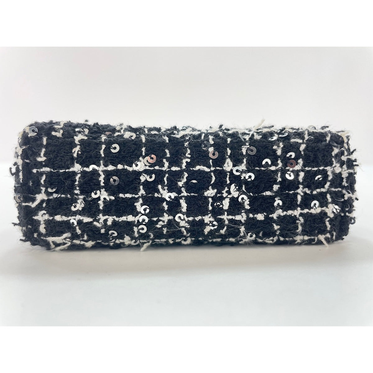 Chanel Black Shoulder Bag (Pre-Owned)