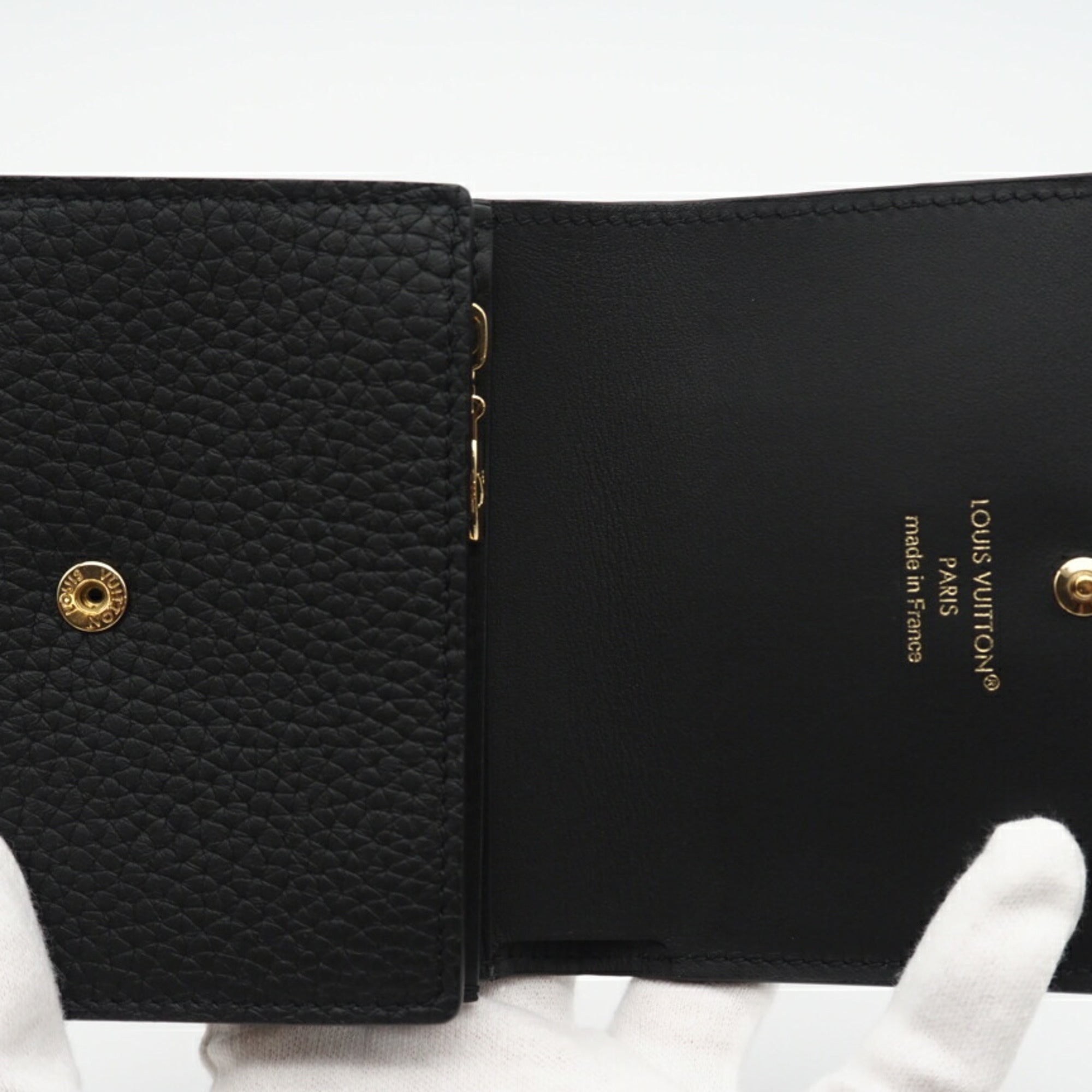 Louis Vuitton Taurillon Black Leather Wallet (Bi-Fold) (Pre-Owned)