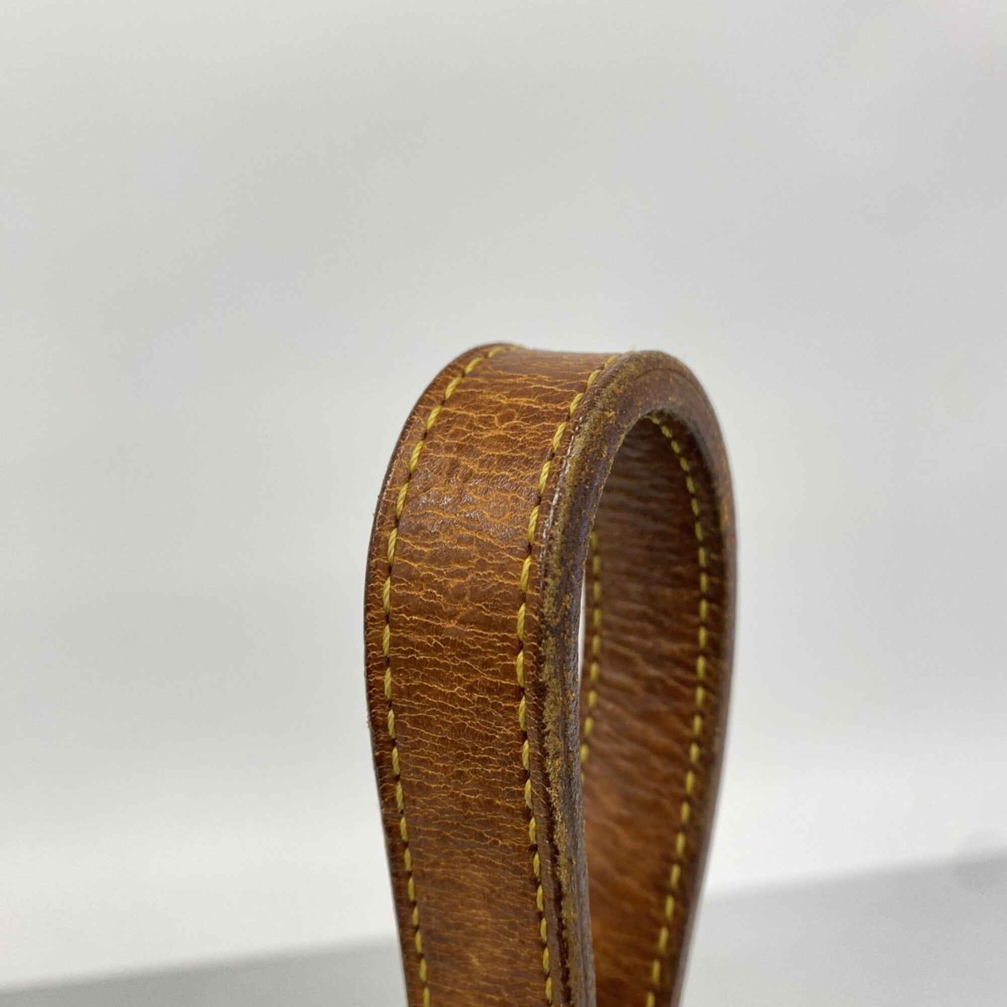 Louis Vuitton Brown Shoulder Bag (Pre-Owned)