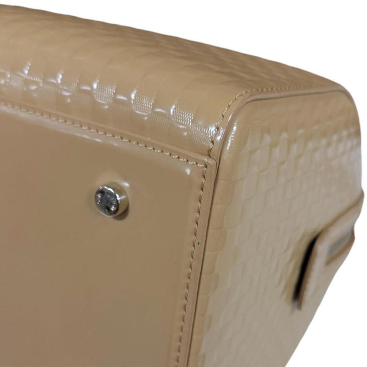 Louis Vuitton Beige Handbag (Pre-Owned)