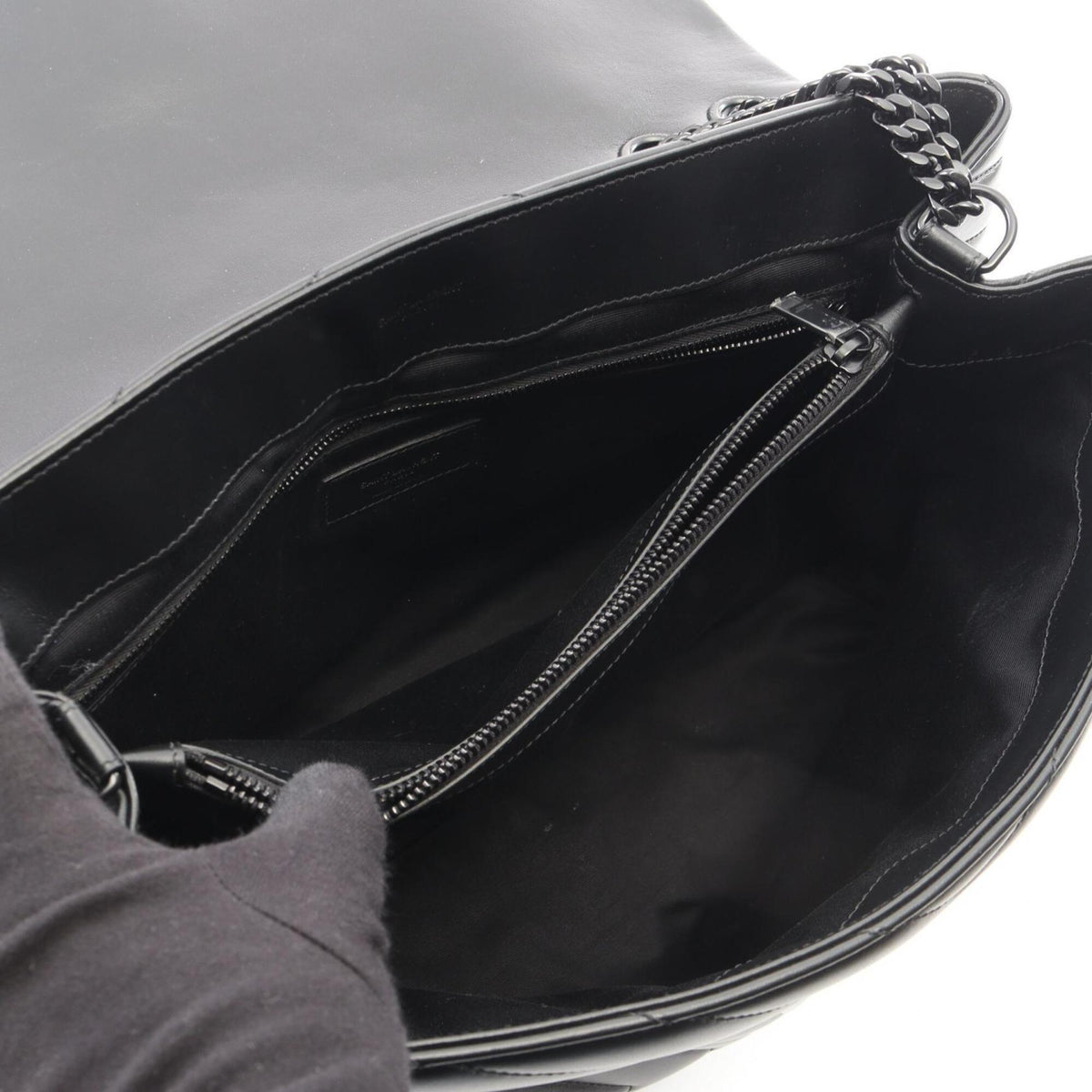 Yves Saint Laurent Black Leather Handbag Shoulder Bag (Pre-Owned)