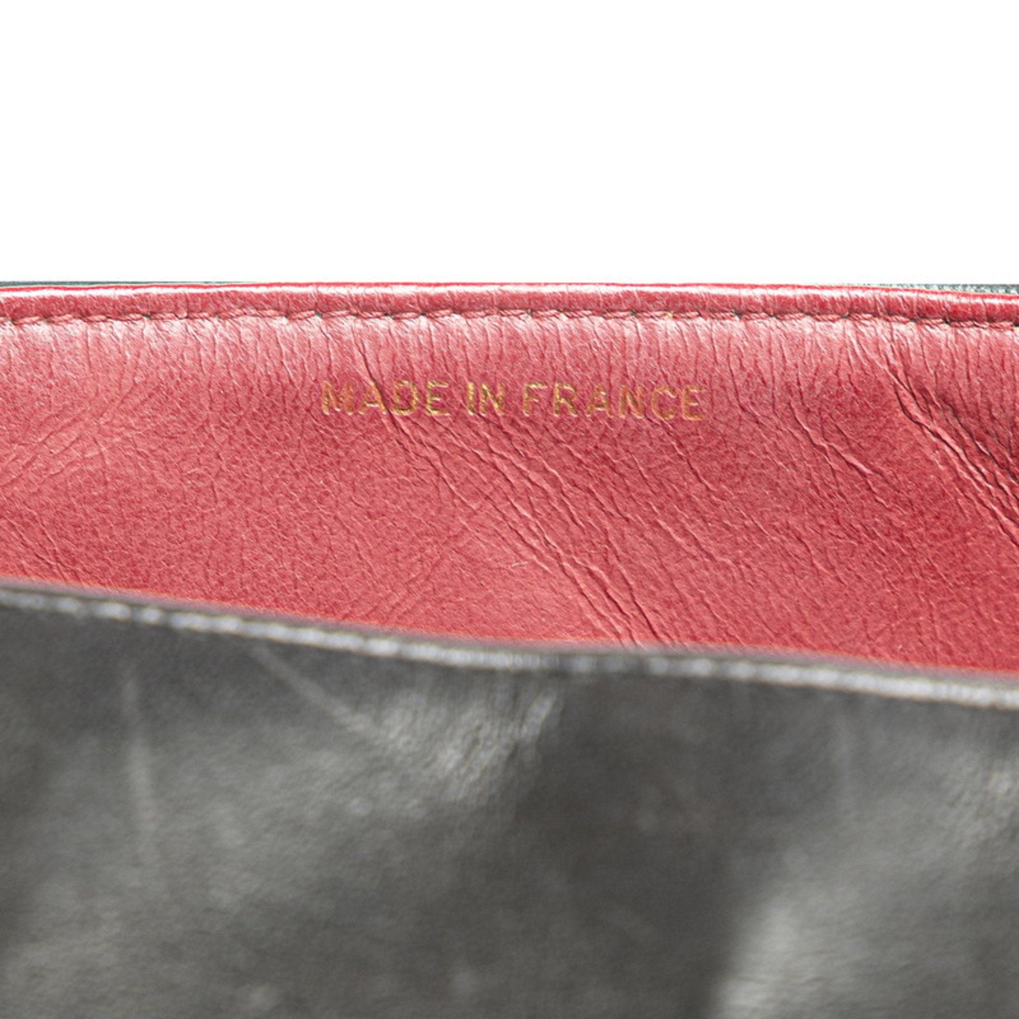Chanel Black Leather Shoulder Bag (Pre-Owned)