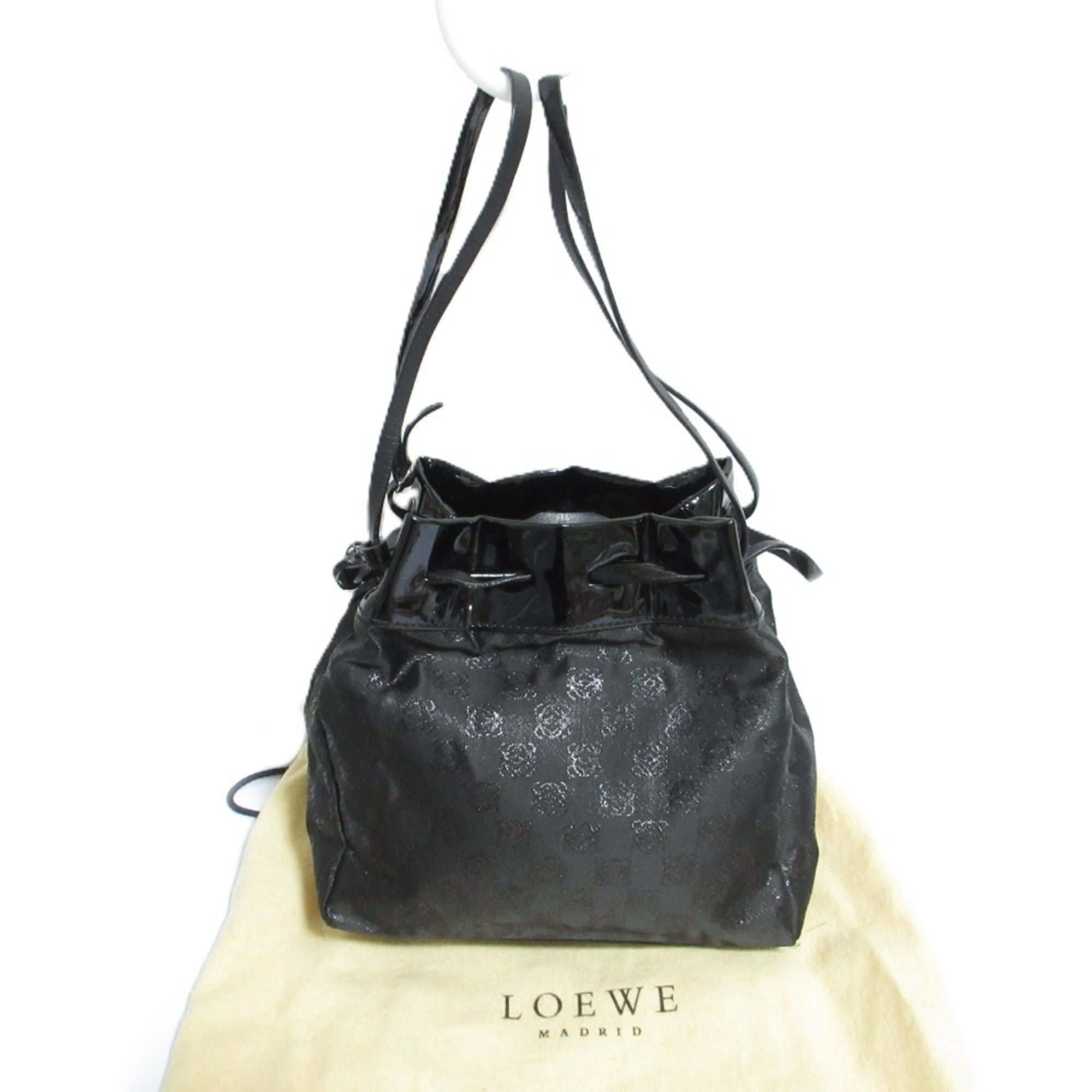 Loewe Black Handbag (Pre-Owned)