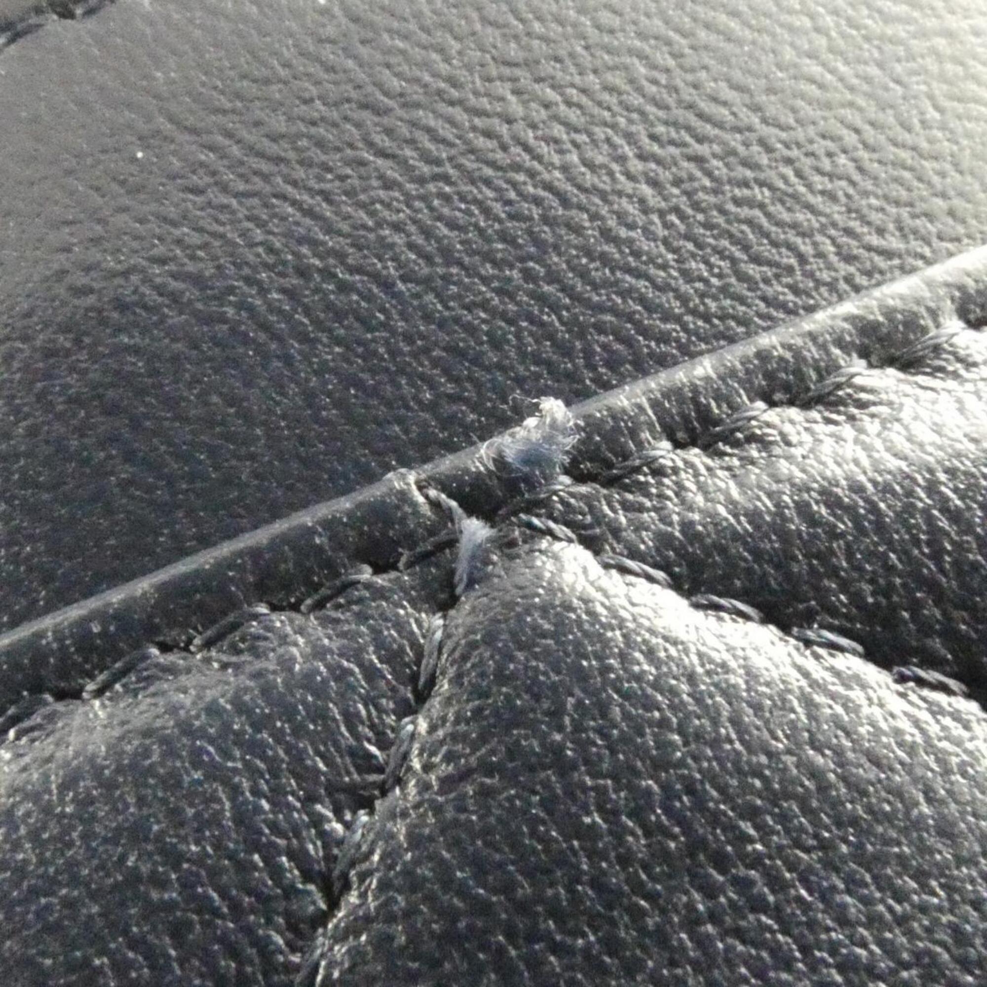 Chanel Navy Chain/Shoulder Wallet (Pre-Owned)