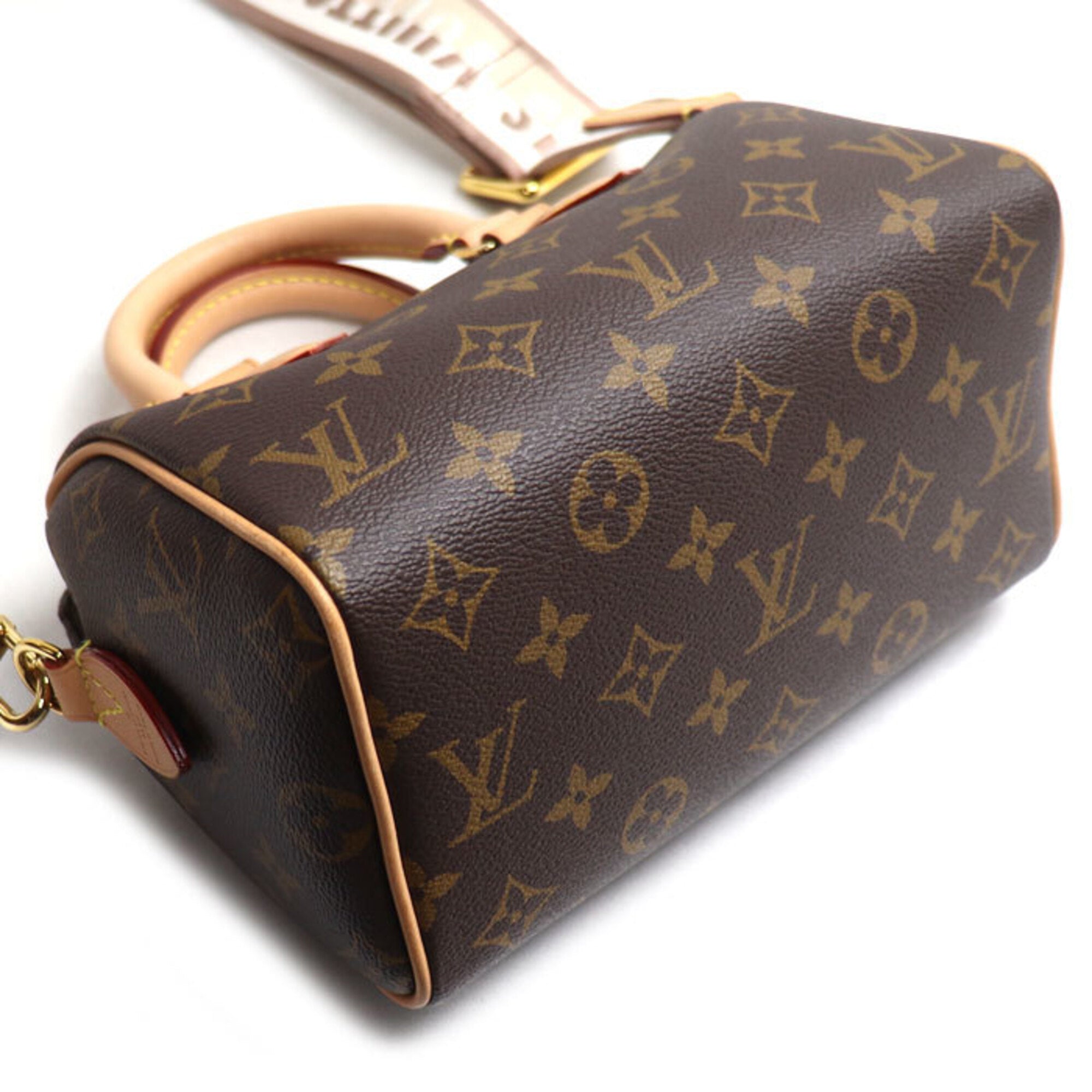 Louis Vuitton Beige Shoulder Bag (Pre-Owned)