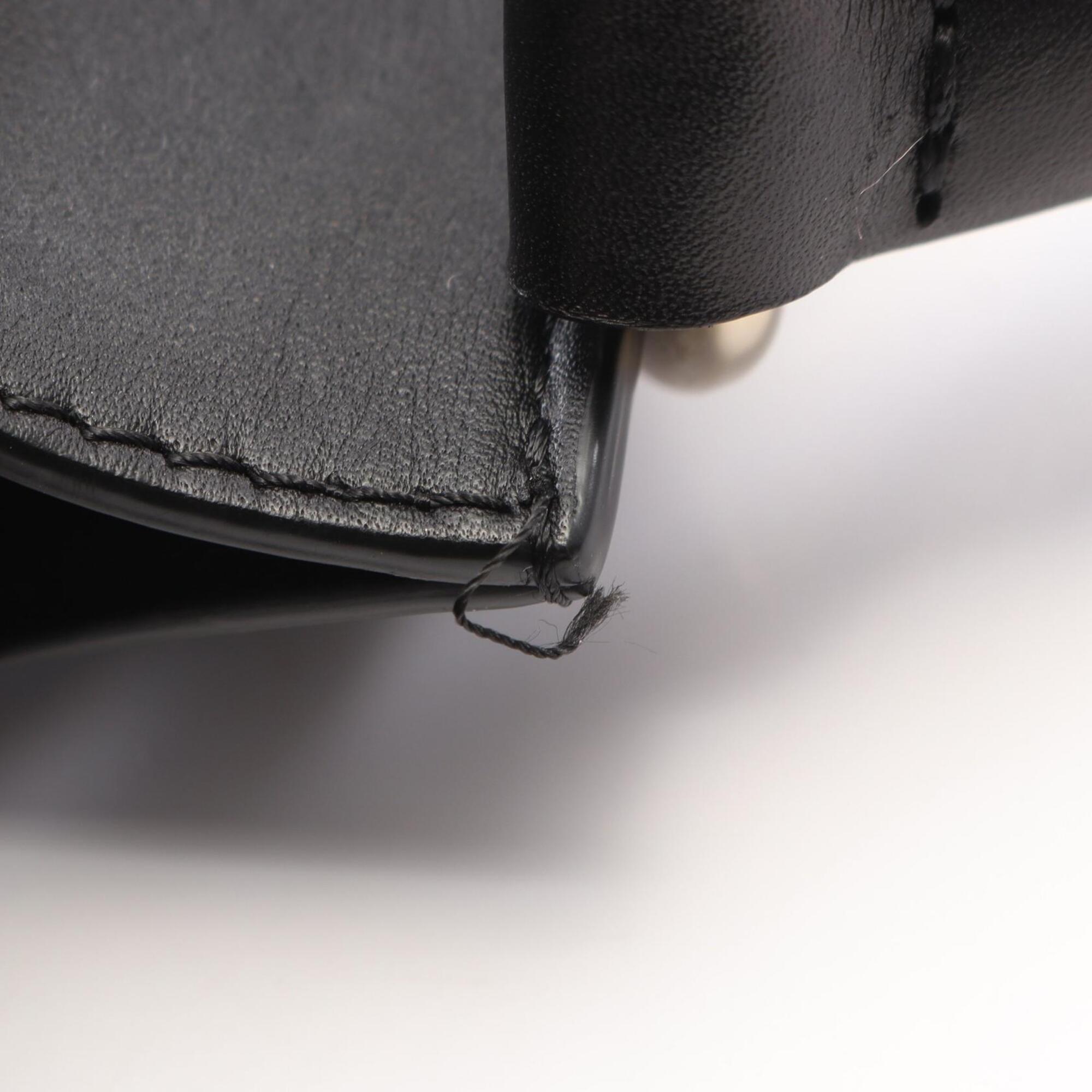 Etro Black Leather Handbag (Pre-Owned)