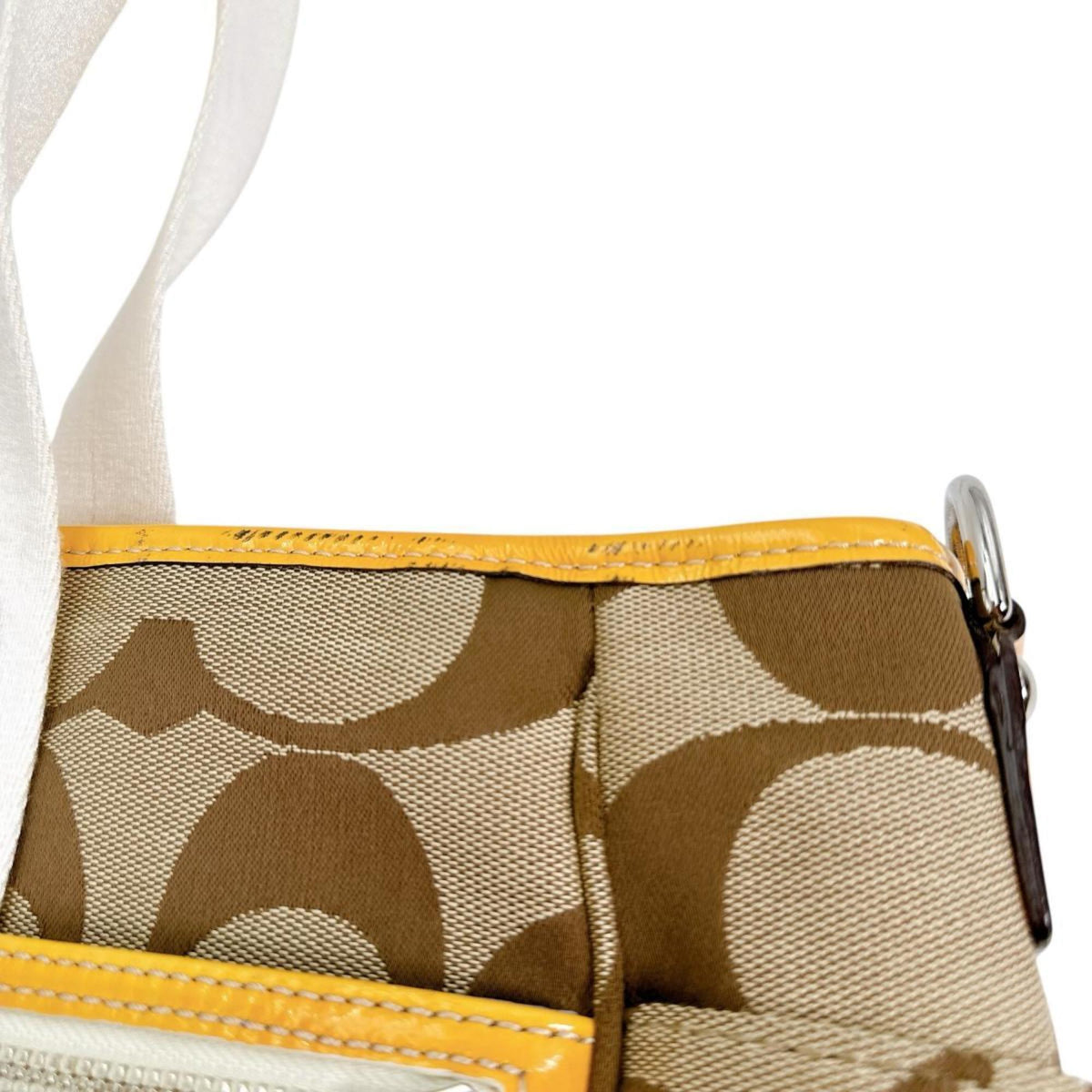 Coach Beige Canvas Handbag Shoulder Bag (Pre-Owned)