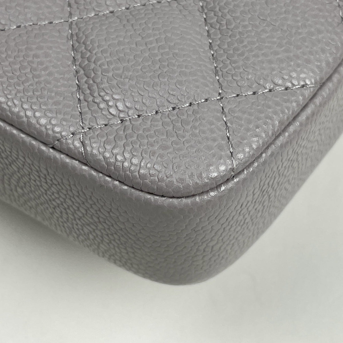 Chanel Matelasse Gray Grained Calfskin Shoulder Bag (Pre-Owned)