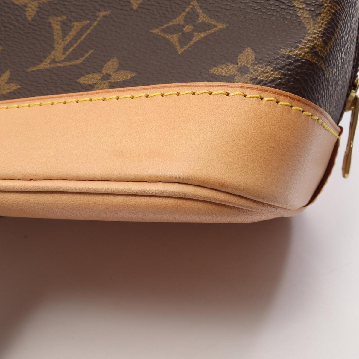 Louis Vuitton Brown Monogram Leather Handbag (Pre-Owned)