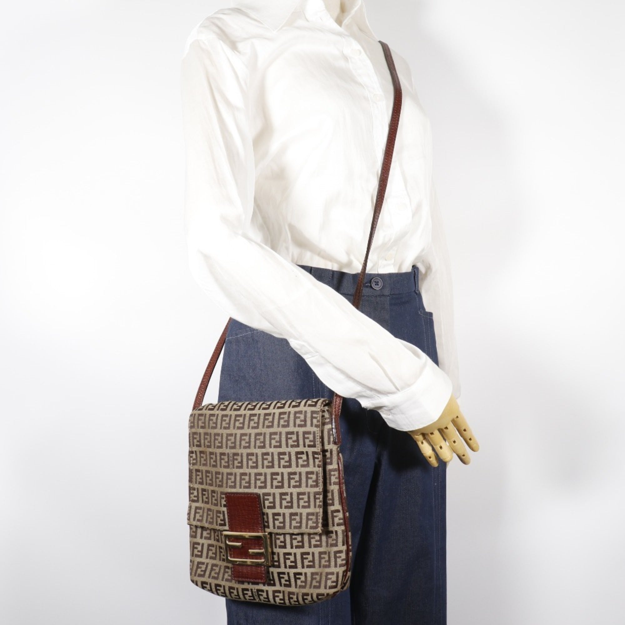 Fendi Brown Nylon Canvas Shoulder Bag (Pre-Owned)