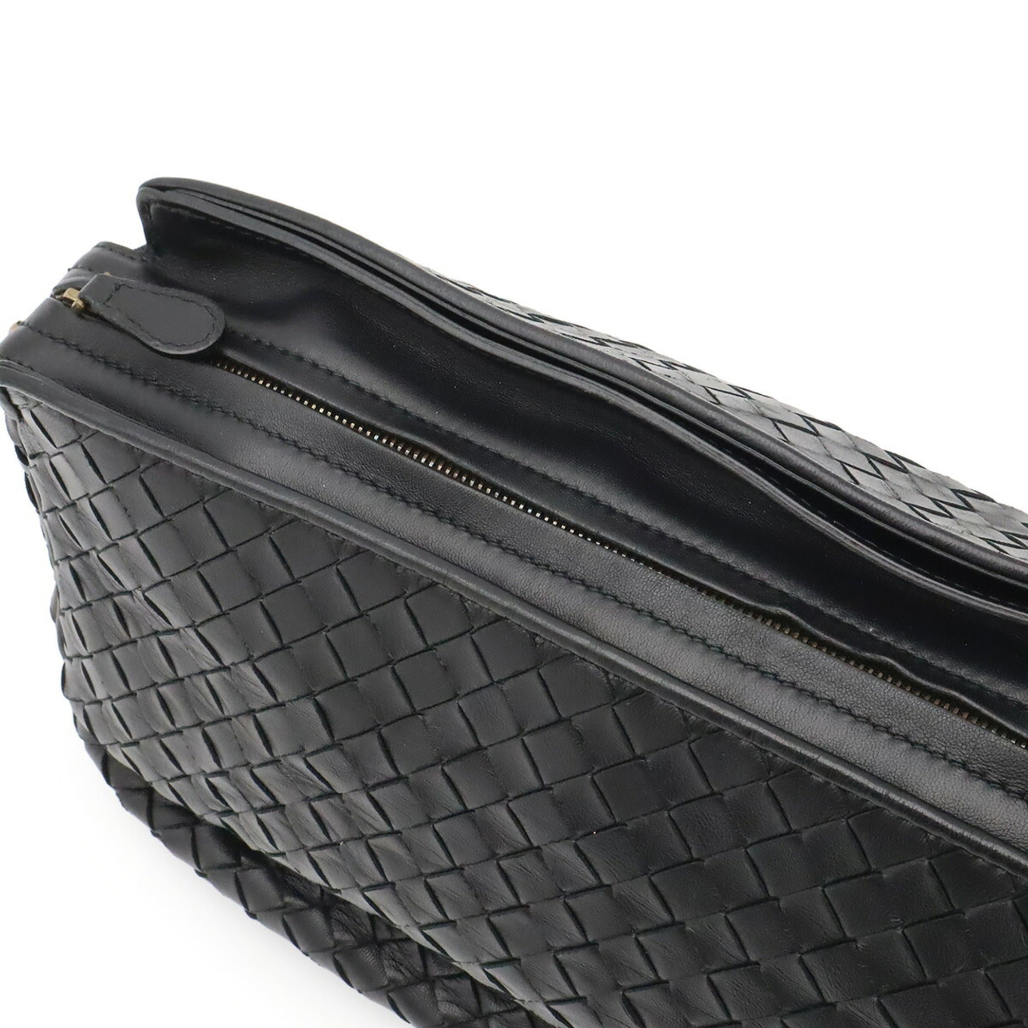 Bottega Veneta Black Intrecciato Pochette Shoulder Bag (Pre-Owned)