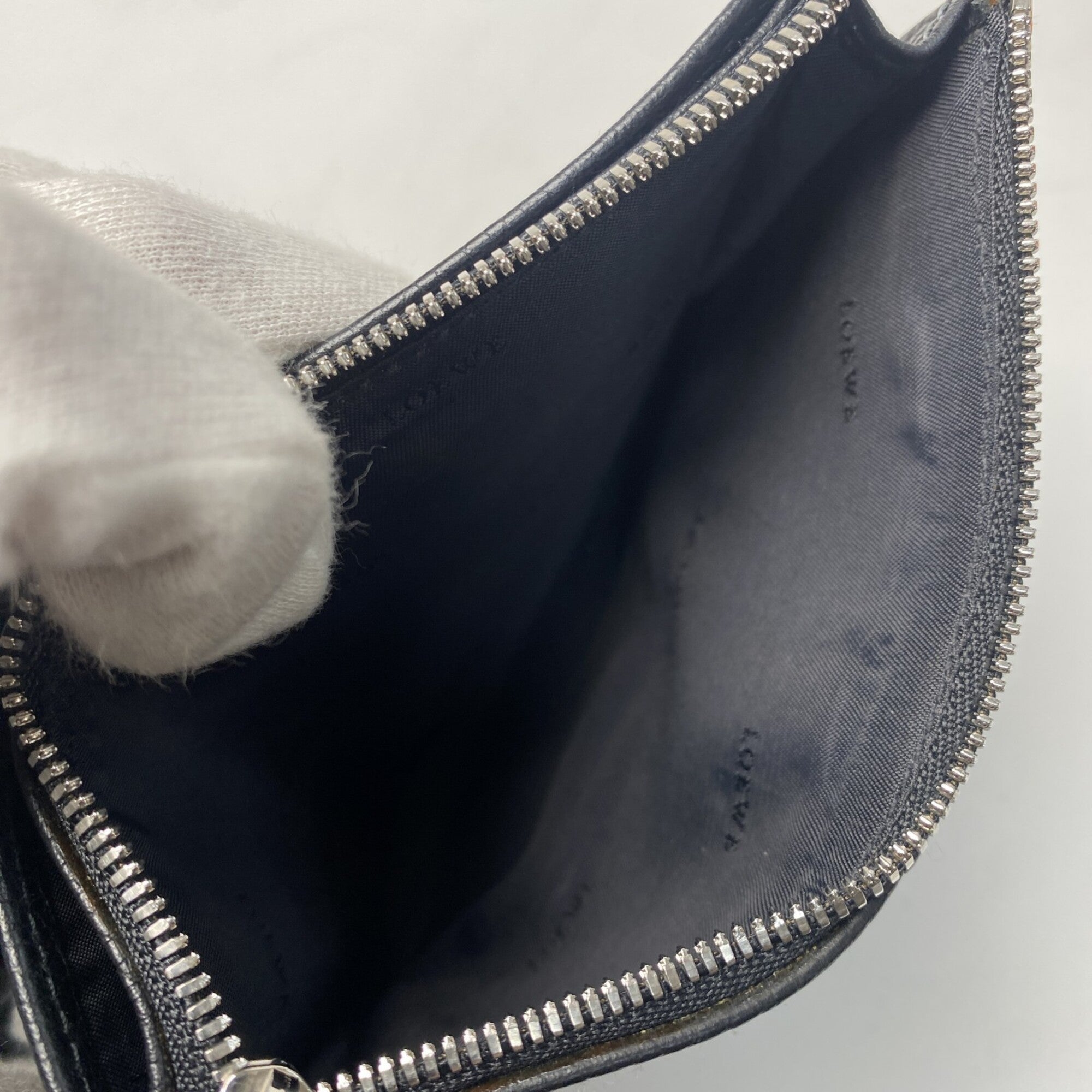 Loewe Black Leather Coin Purse/Coin Case (Pre-Owned)
