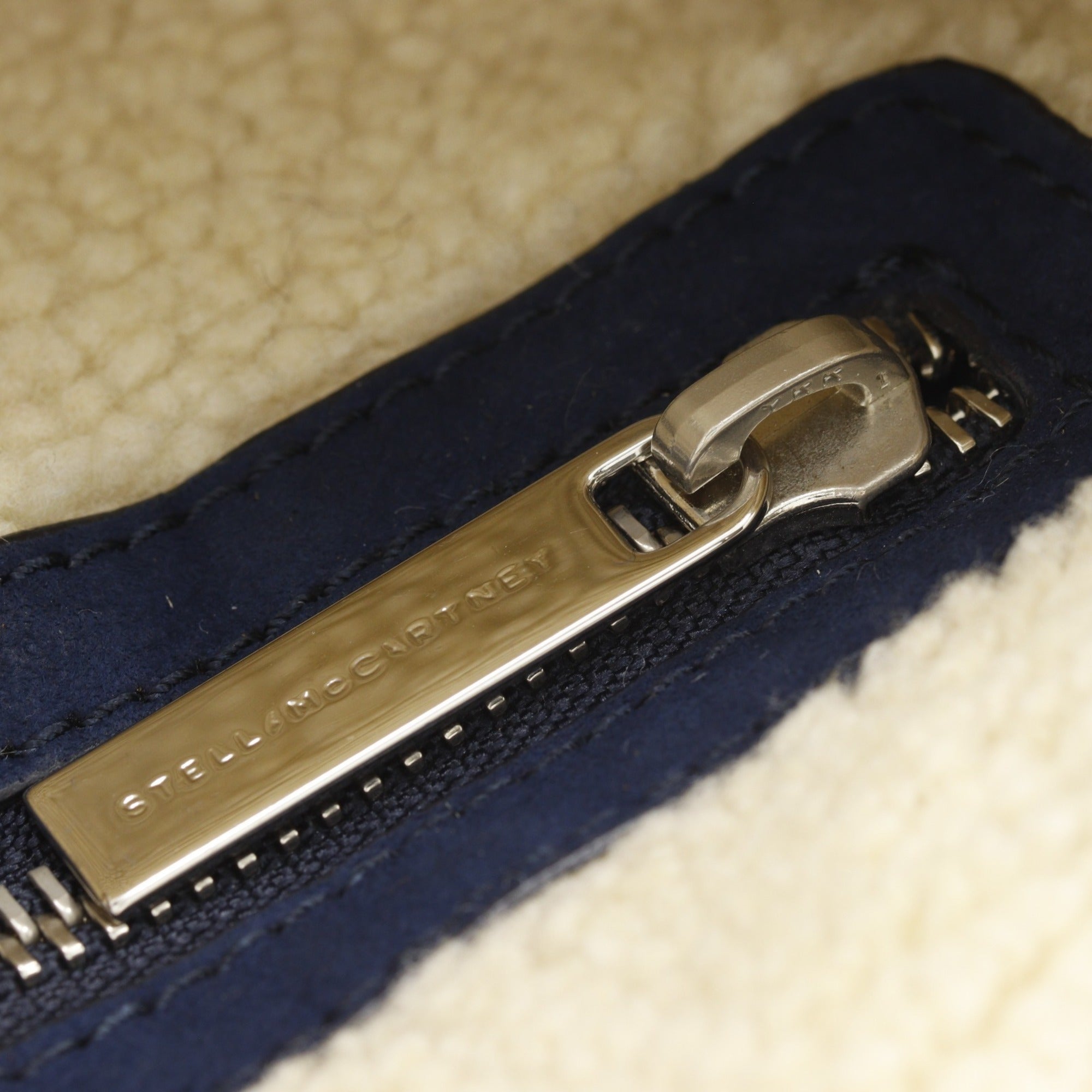 Stella Mccartney Blue Quilting Denim Shoulder Bag (Pre-Owned)