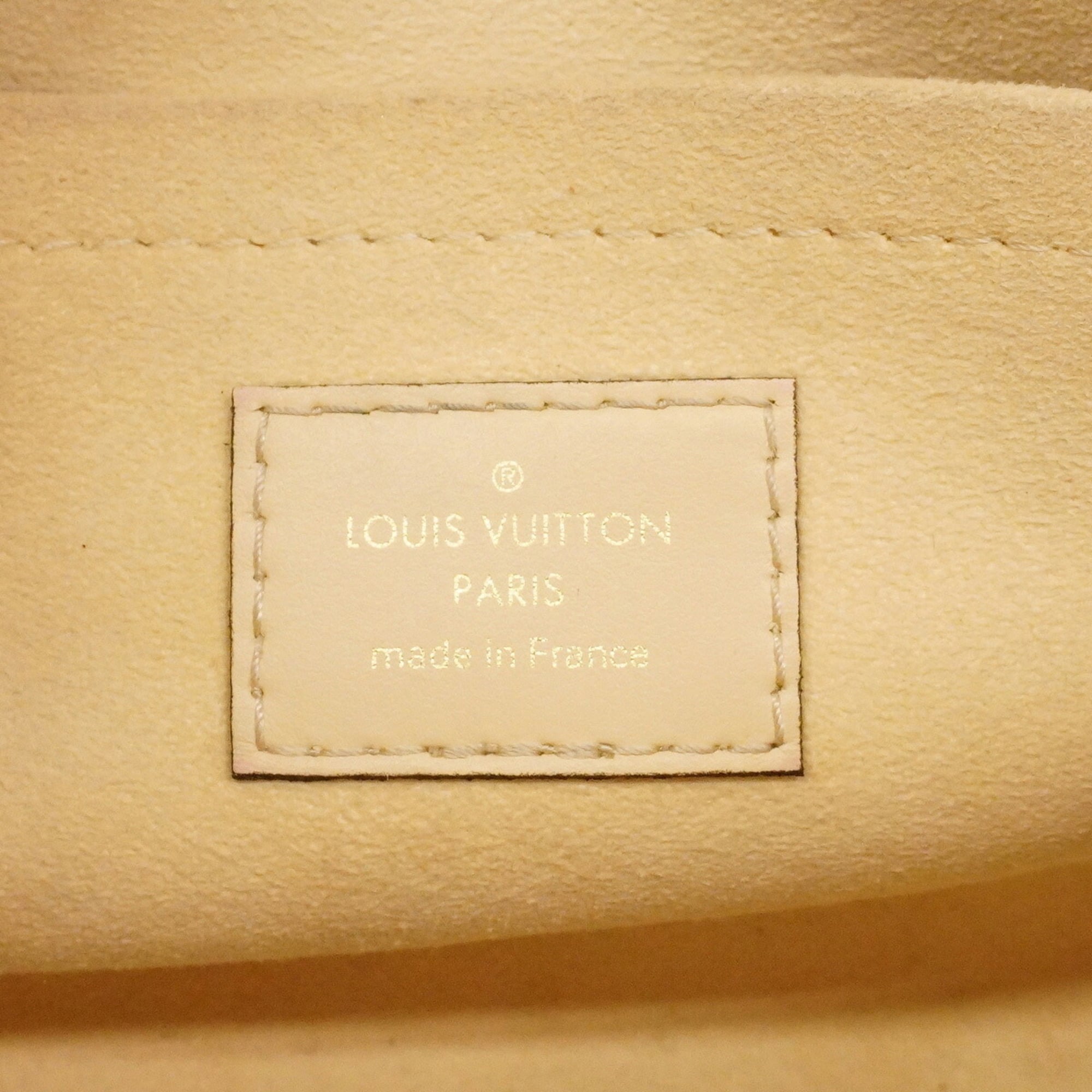 Louis Vuitton Cream Handbag (Pre-Owned)