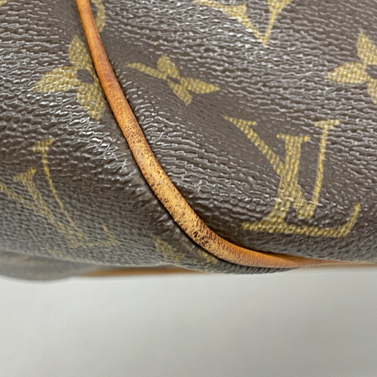 Louis Vuitton Brown Tote Bag (Pre-Owned)