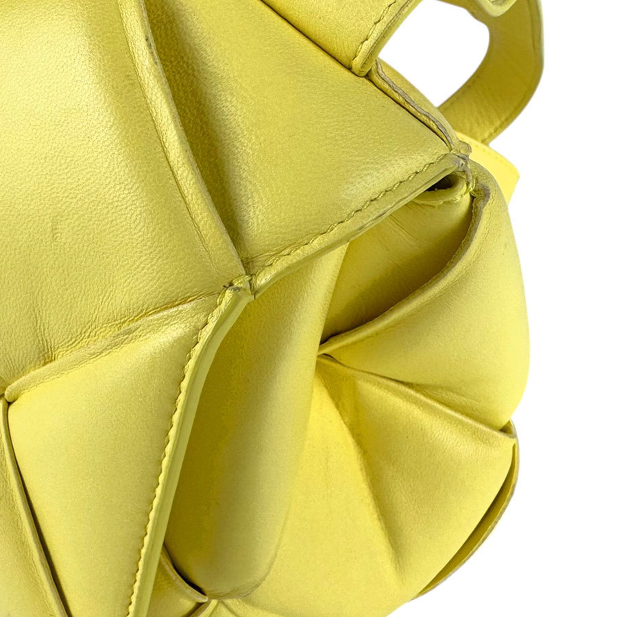 Bottega Veneta Yellow Leather Shoulder Bag (Pre-Owned)