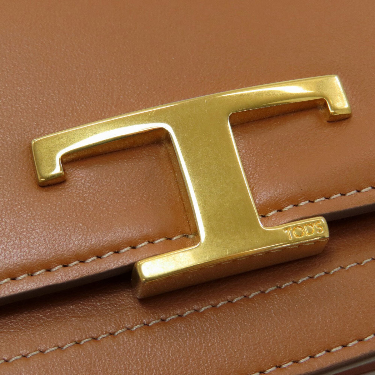 Tod's Brown Leather Shoulder Bag (Pre-Owned)
