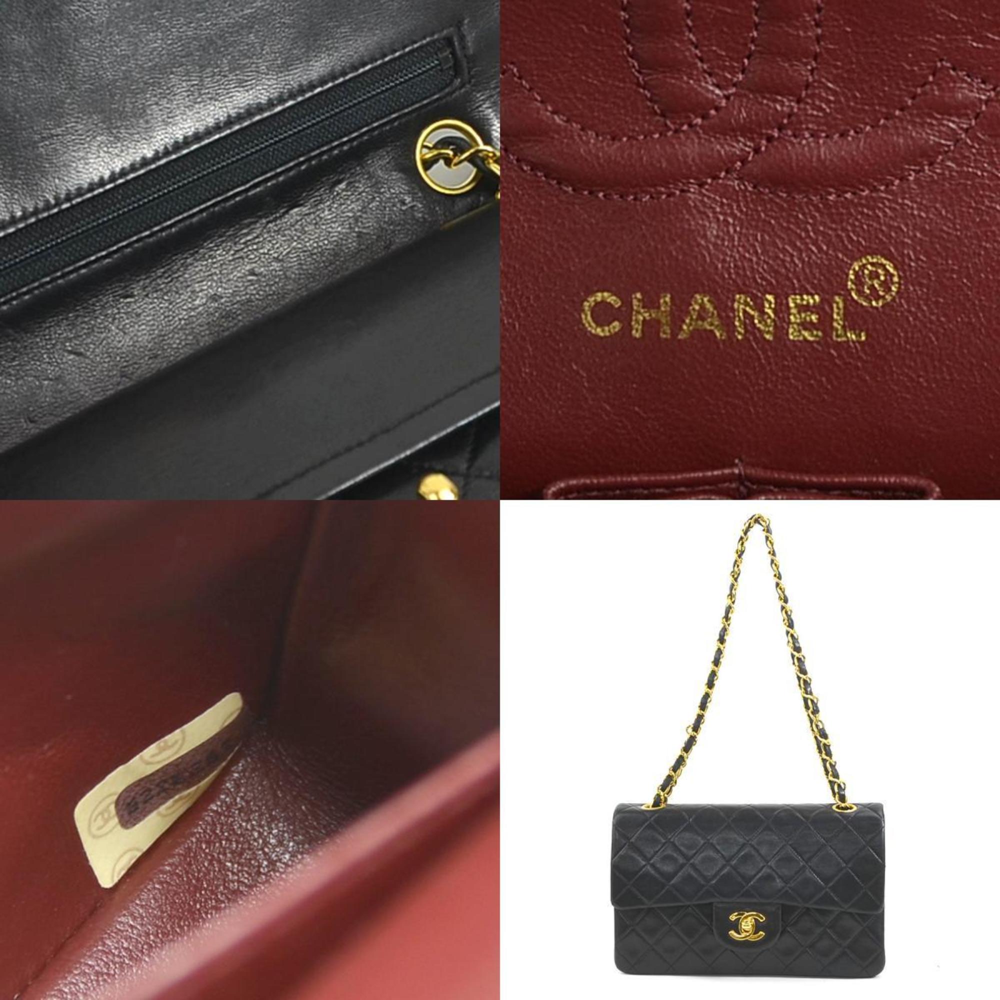Chanel Black Gold Leather Metal Shoulder Bag (Pre-Owned)