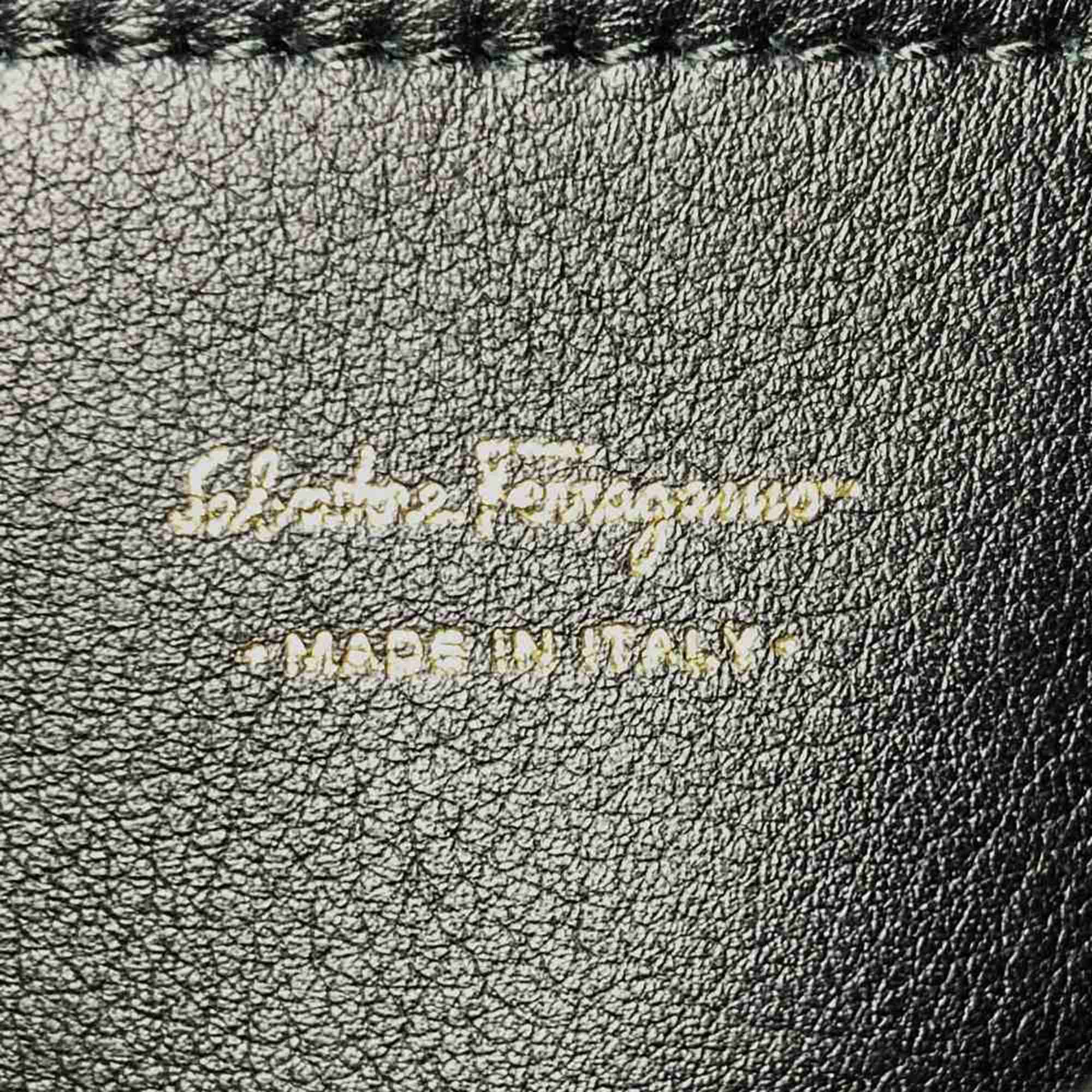 Salvatore Ferragamo Black Leather Handbag Shoulder Bag (Pre-Owned)