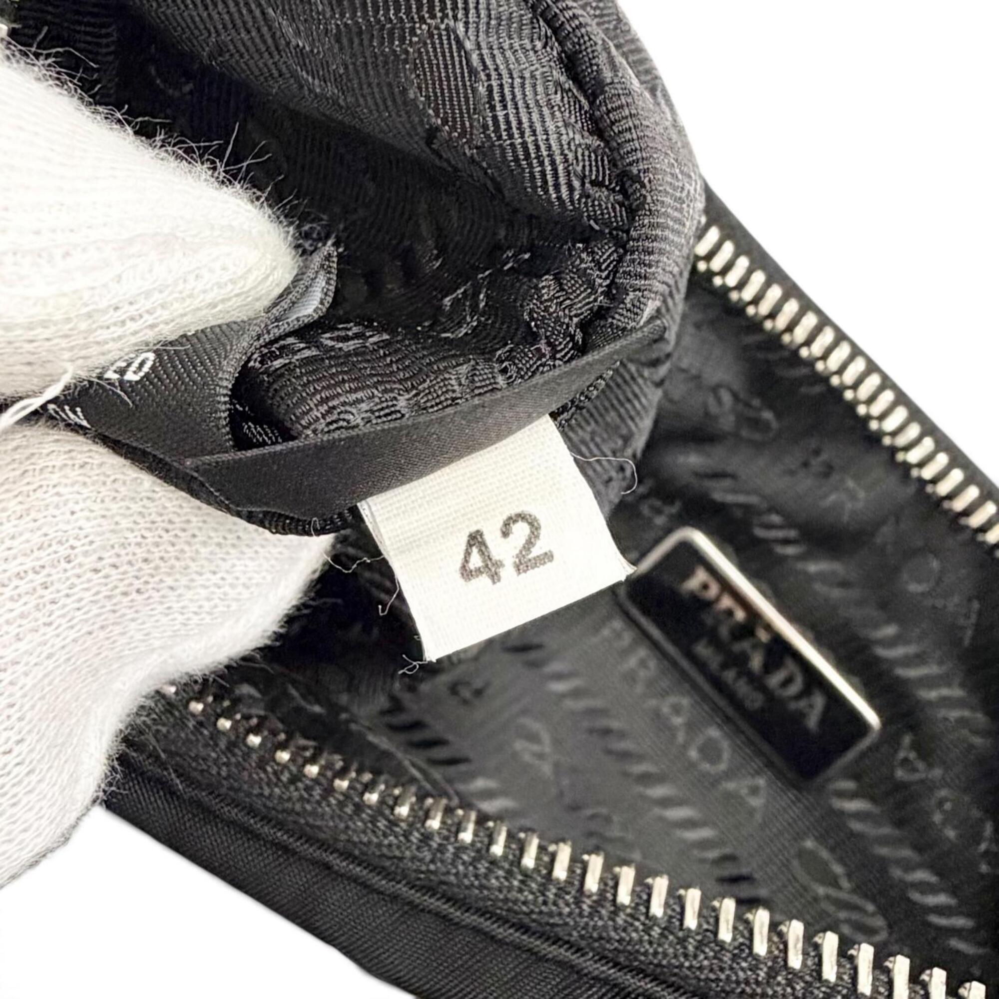 Prada Black Nylon Pouch Shoulder Bag (Pre-Owned)