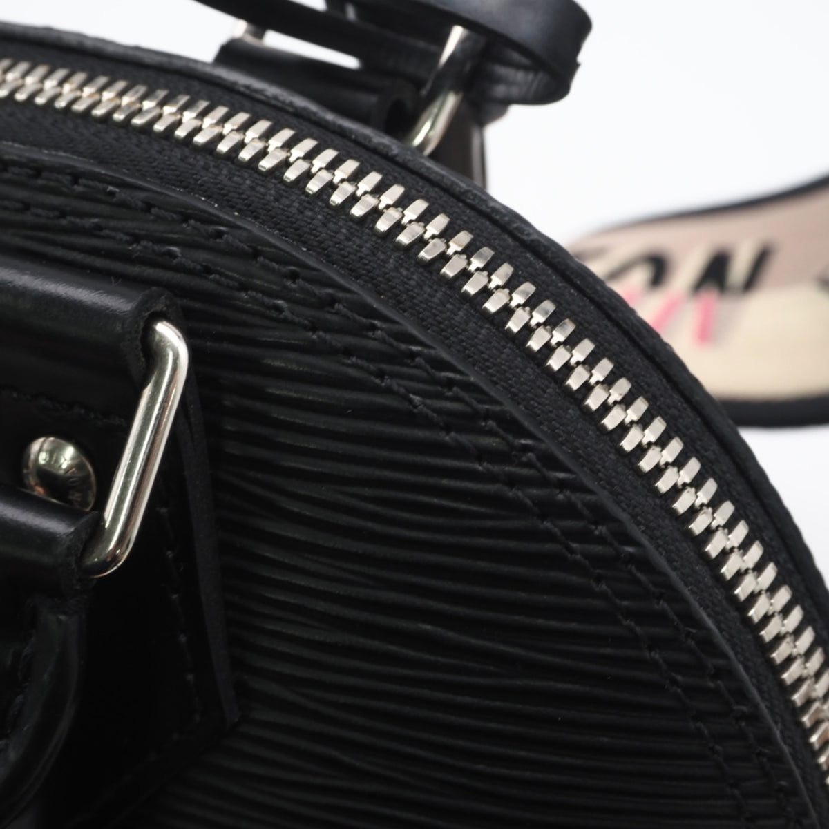 Louis Vuitton Beige Pink Black Noir Leather Handbag (Pre-Owned)