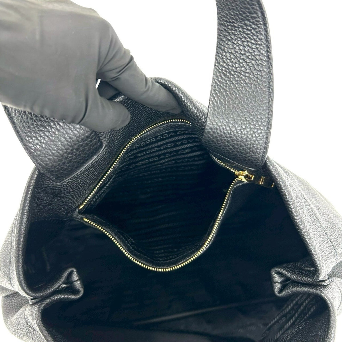 Prada Black Leather Handbag Tote Bag (Pre-Owned)