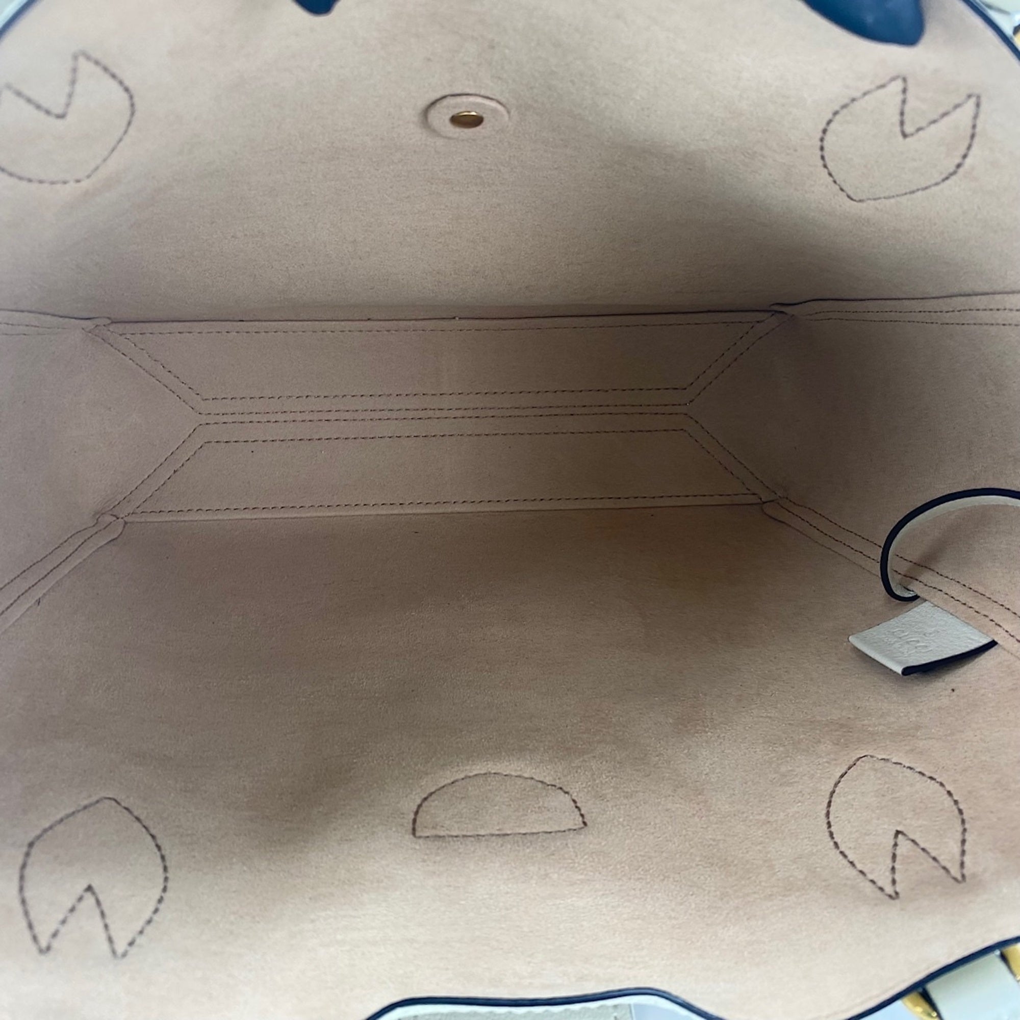 Gucci Gg Marmont White Tote Bag (Pre-Owned)