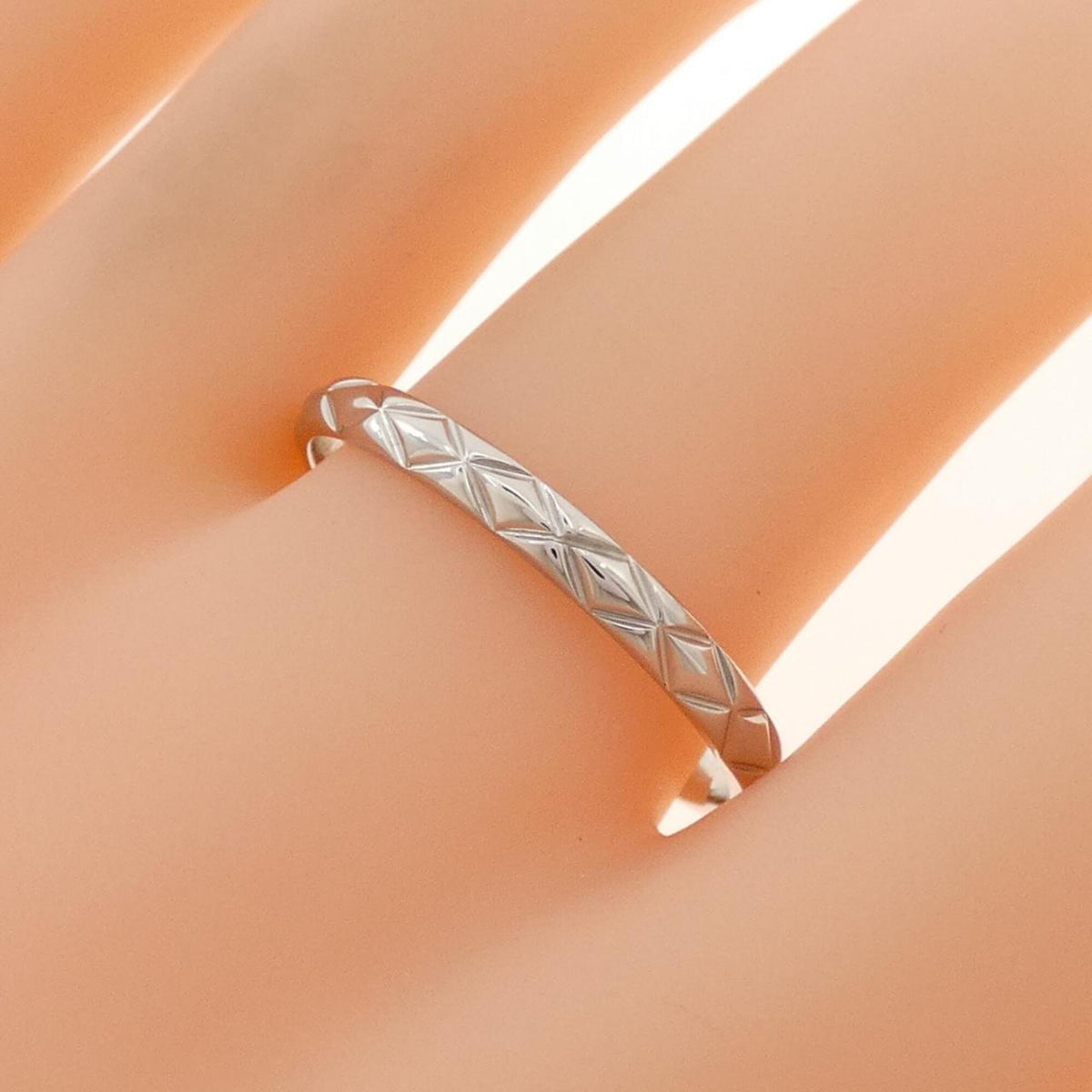 Chanel Platinum Platinum 950 Band Ring (Pre-Owned)