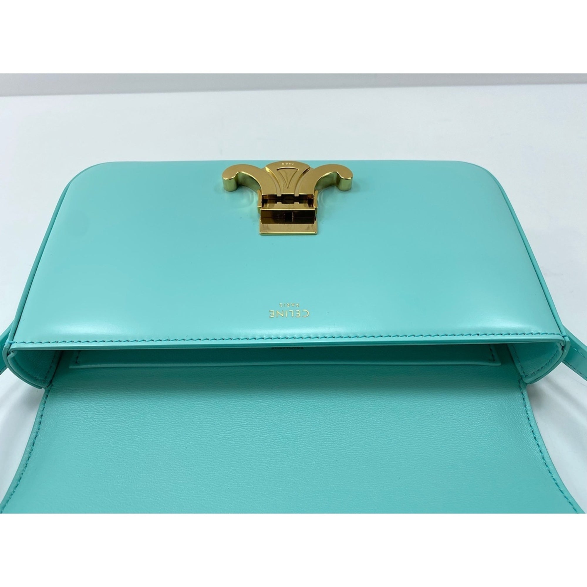 Celine Blue Shoulder Bag (Pre-Owned)