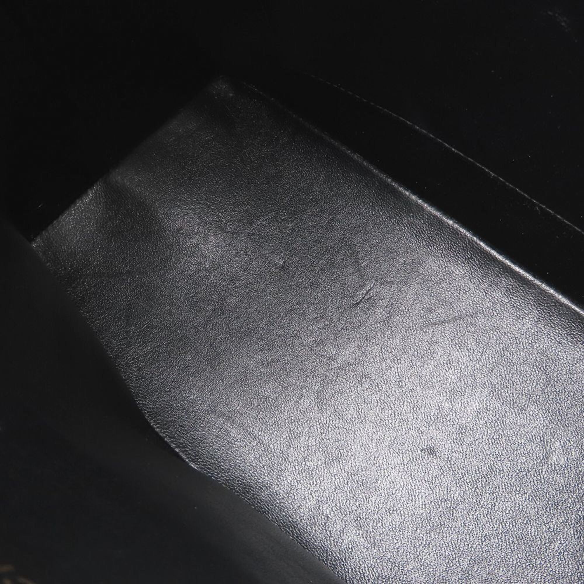 Chanel Black Grained Calfskin Tote Bag (Pre-Owned)