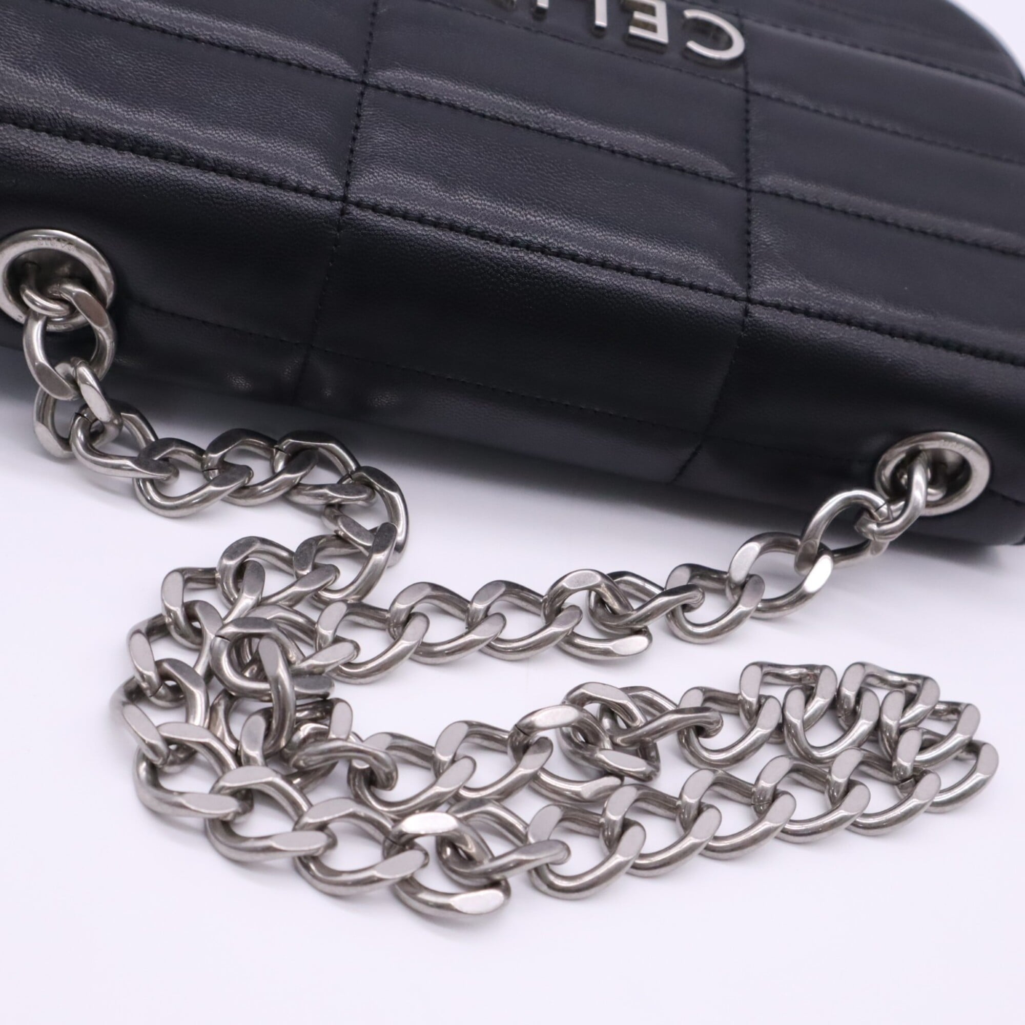 Celine Black Leather Shoulder Bag (Pre-Owned)