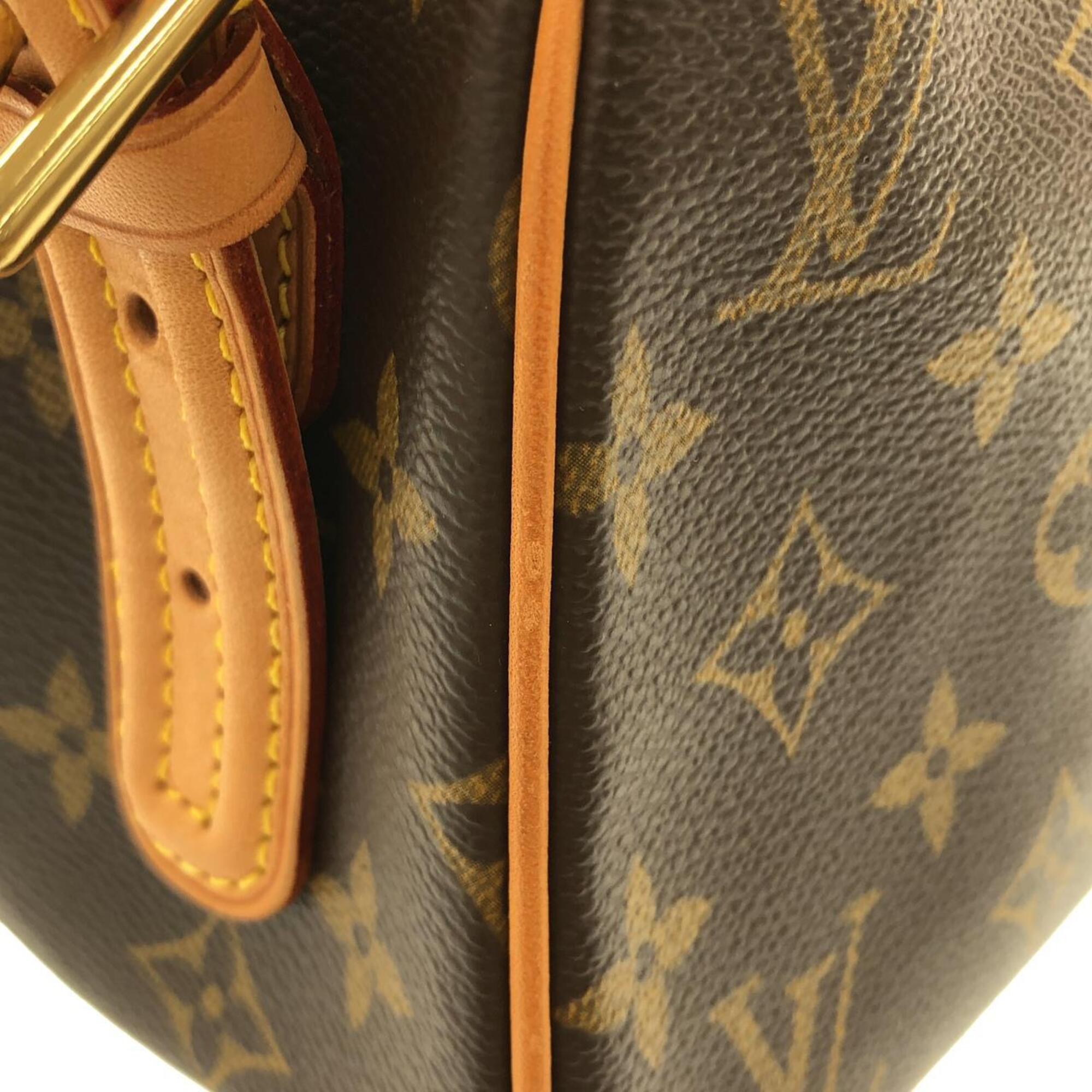 Louis Vuitton Marron Coated Canvas Shoulder Bag (Pre-Owned)