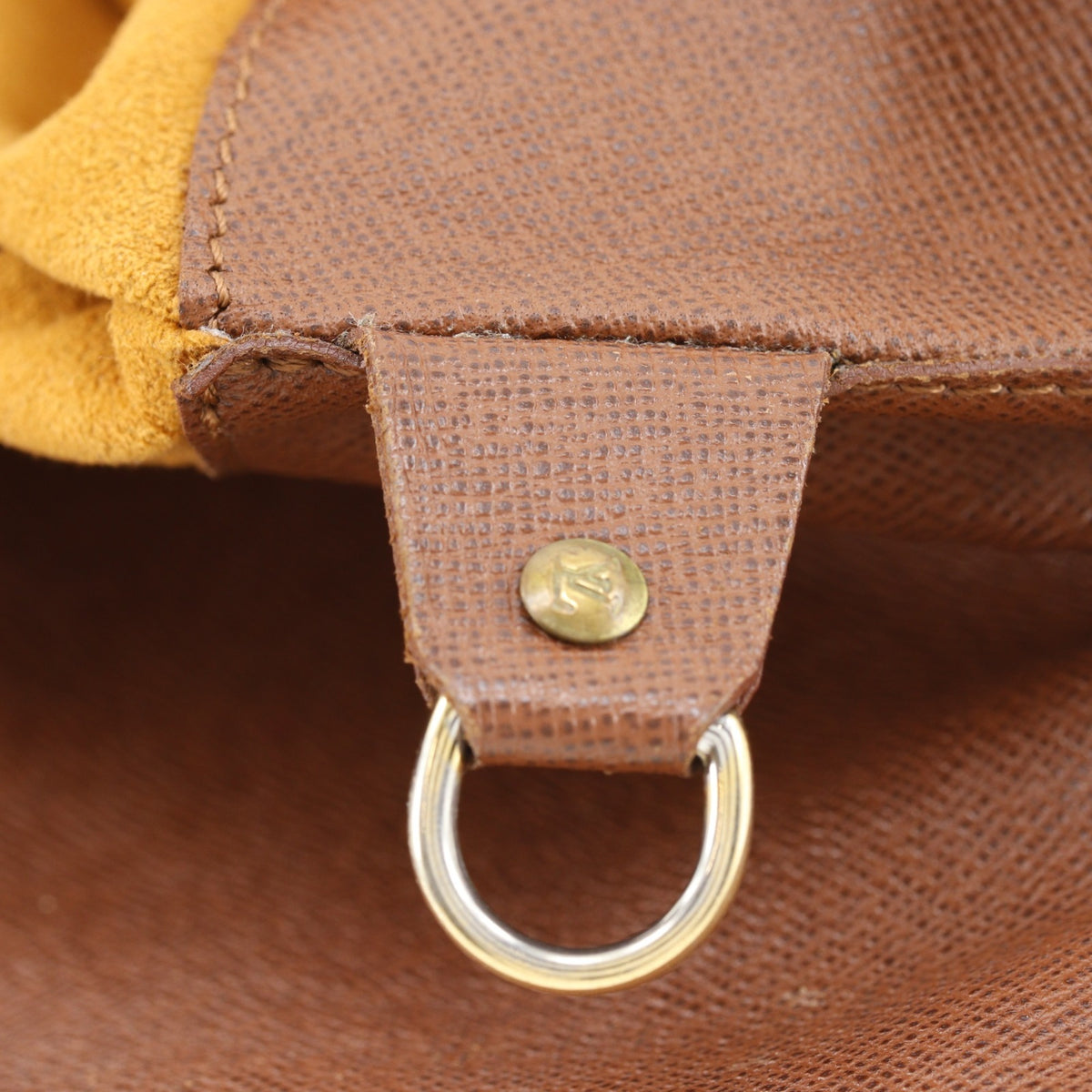 Louis Vuitton Brown Monogram Monogram Shoulder Bag (Pre-Owned)