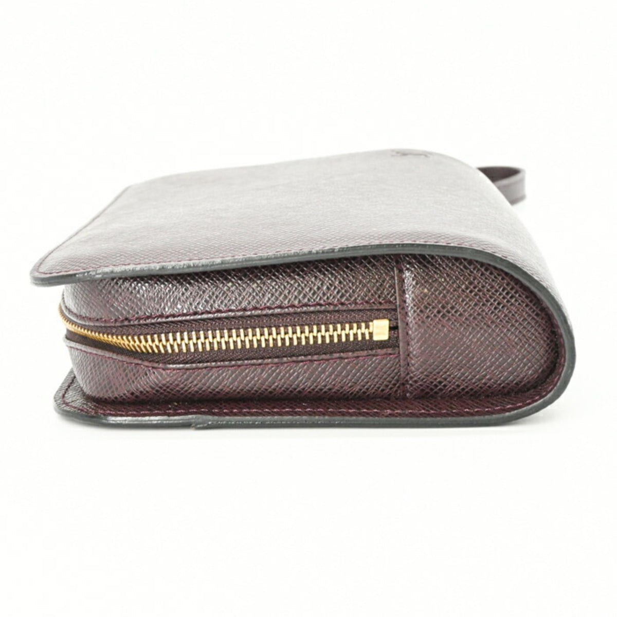 Louis Vuitton Taiga Bordeaux Taiga Leather Clutch Bag (Pre-Owned)