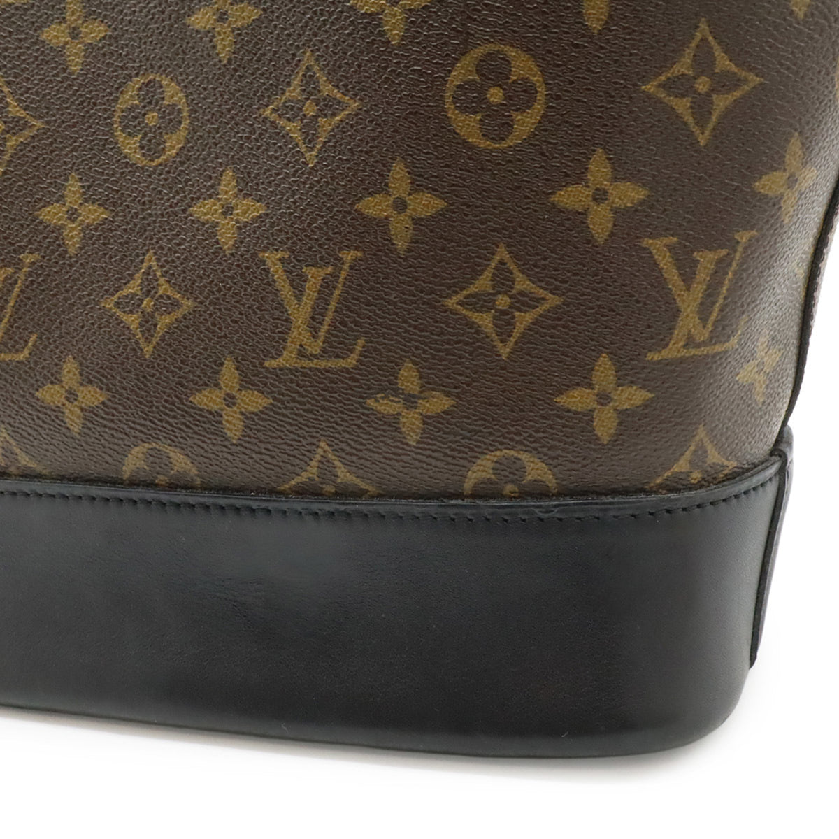 Louis Vuitton Black Monogram Noir Monogram Pouch Shoulder Bag (Pre-Owned)