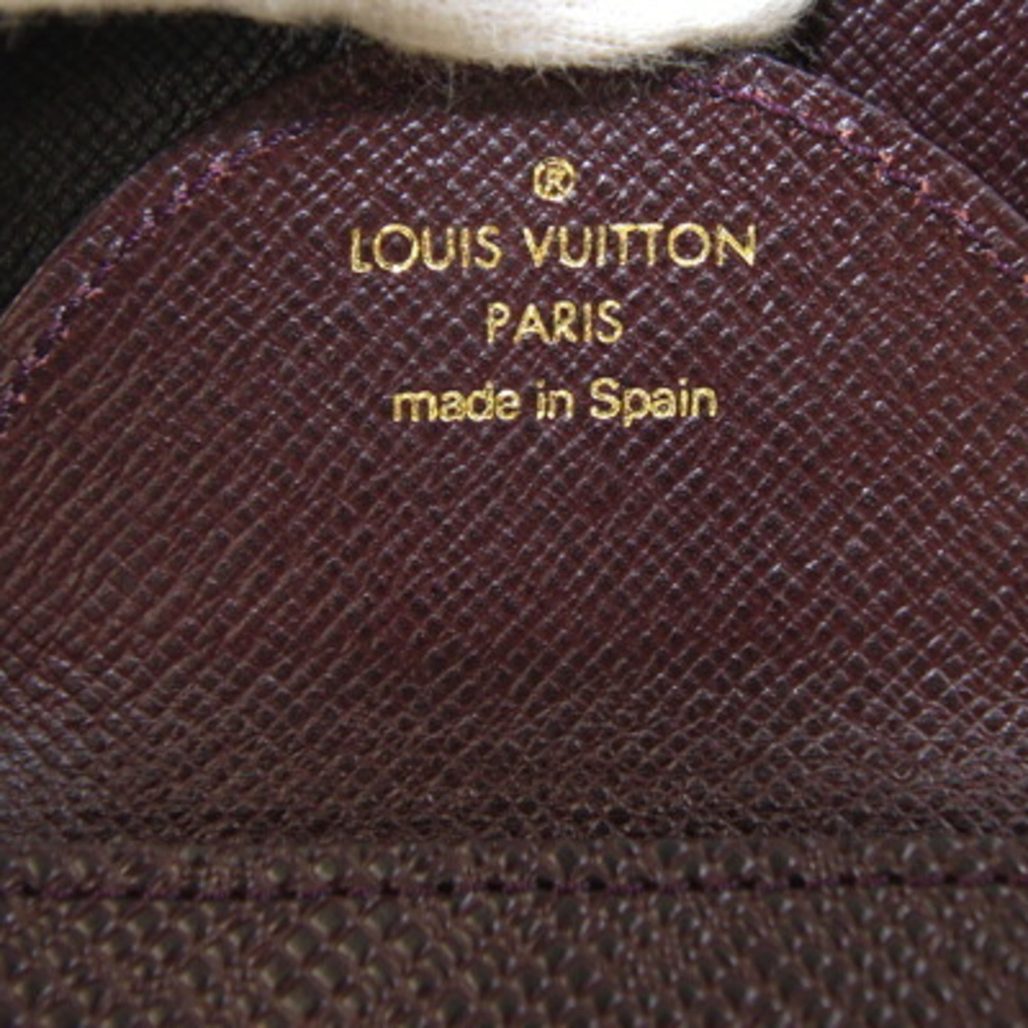 Louis Vuitton Acajou Taiga Leather Coin Purse/Coin Case (Pre-Owned)