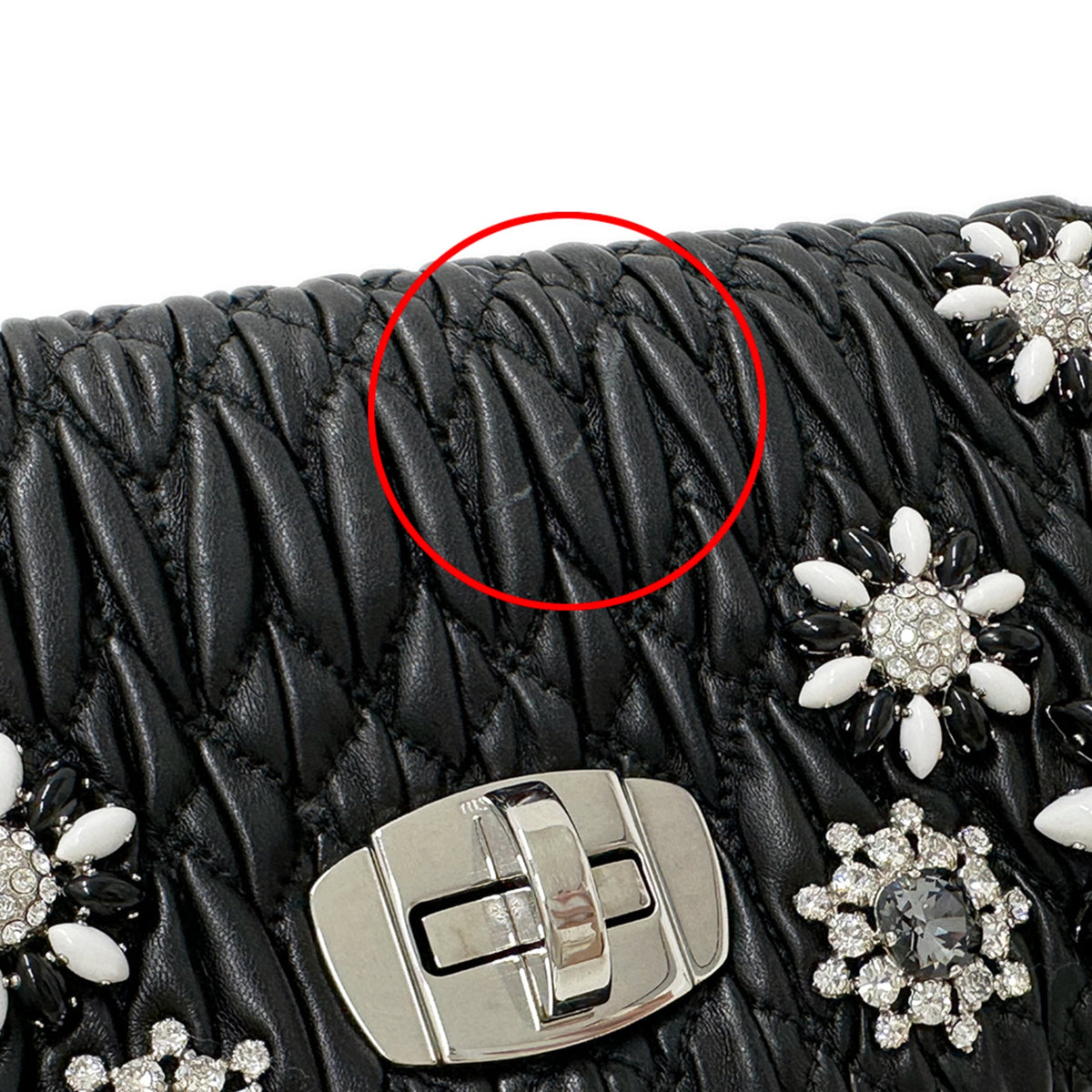 Miu Miu Black Leather Handbag Shoulder Bag (Pre-Owned)