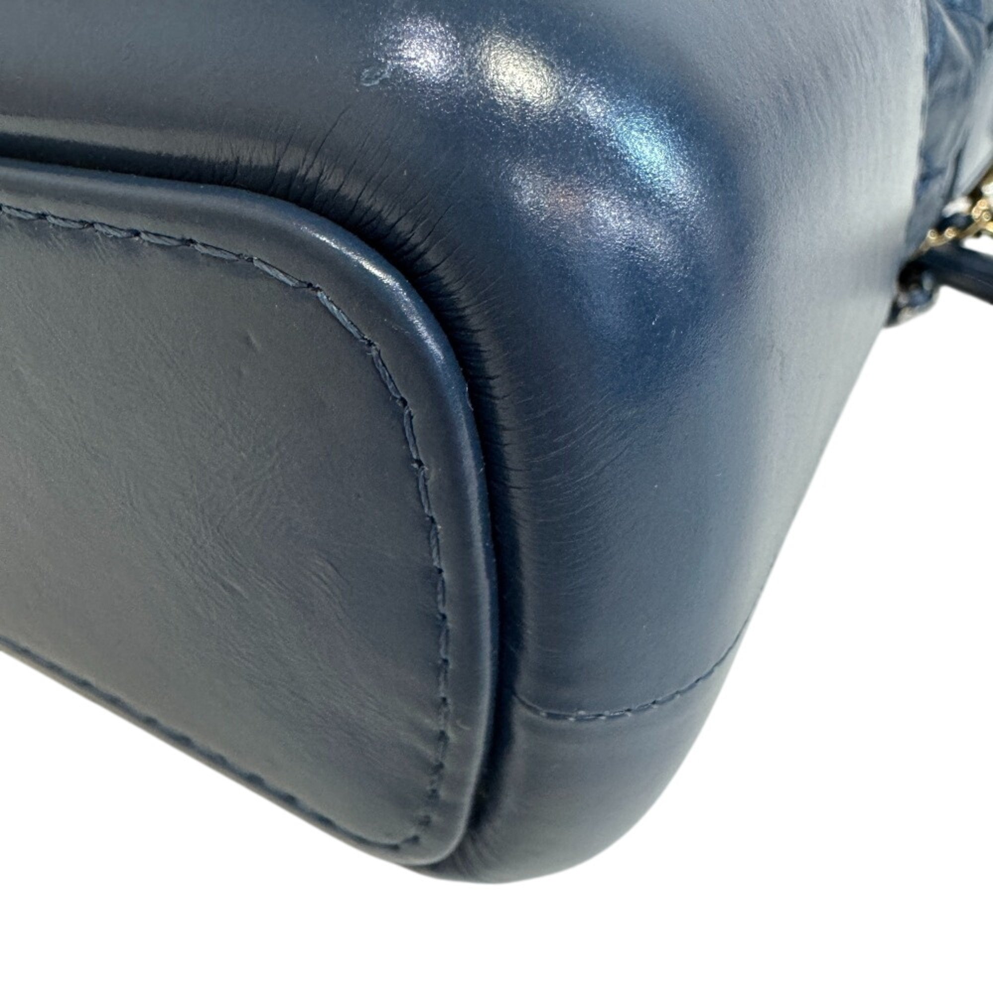Chanel Blue Leather Shoulder Bag (Pre-Owned)