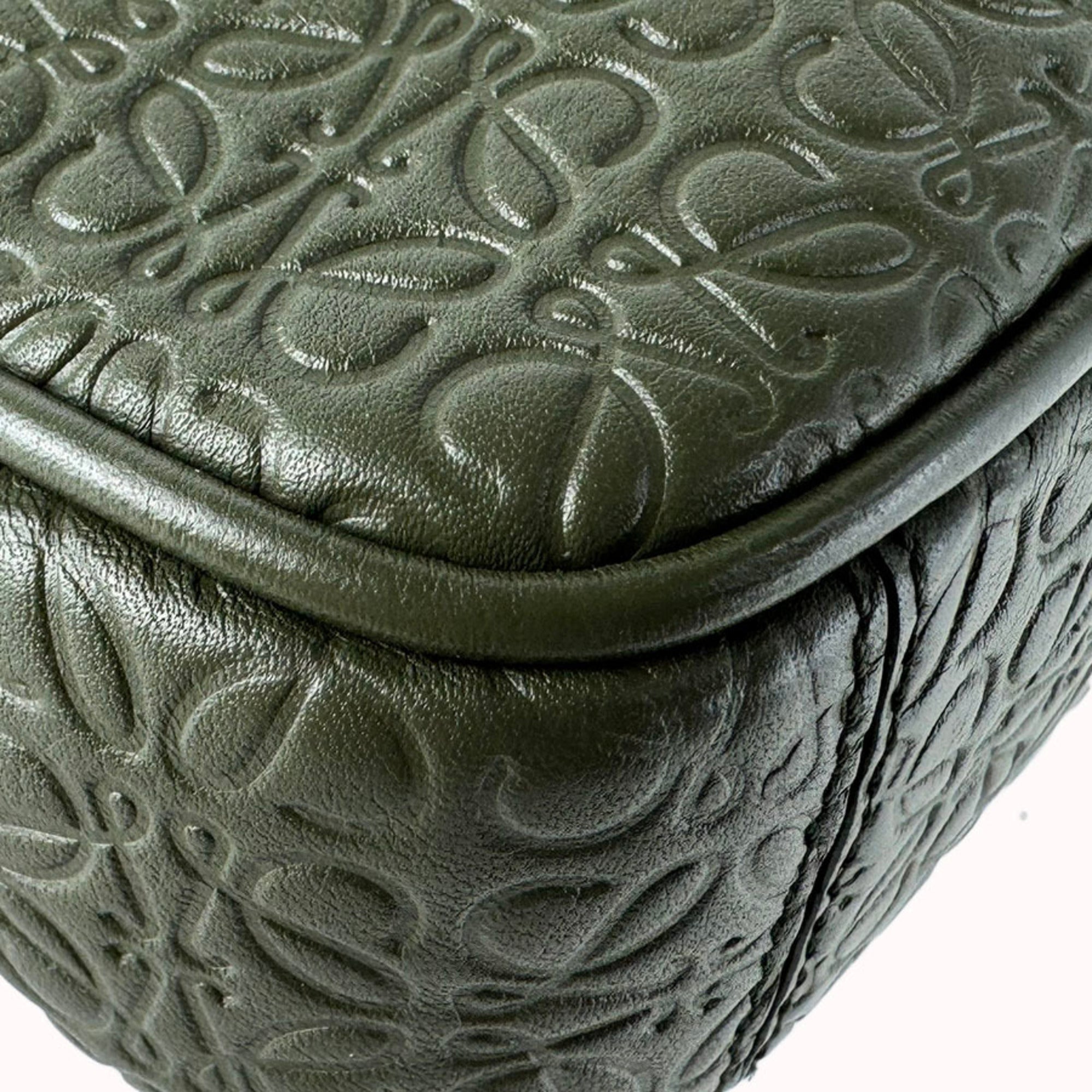 Loewe Khaki Leather Clutch Bag (Pre-Owned)