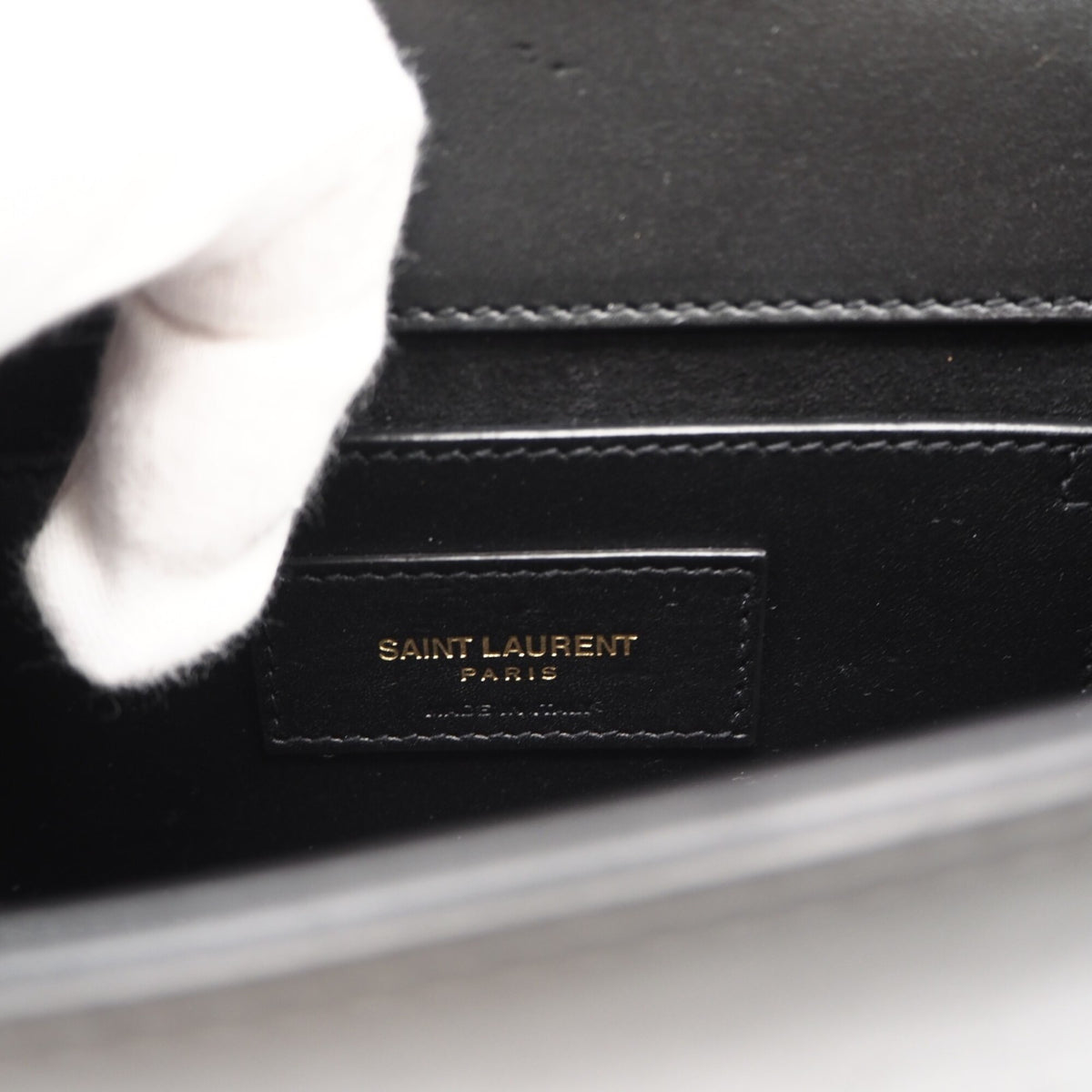 Yves Saint Laurent Black Leather Shoulder Bag (Pre-Owned)